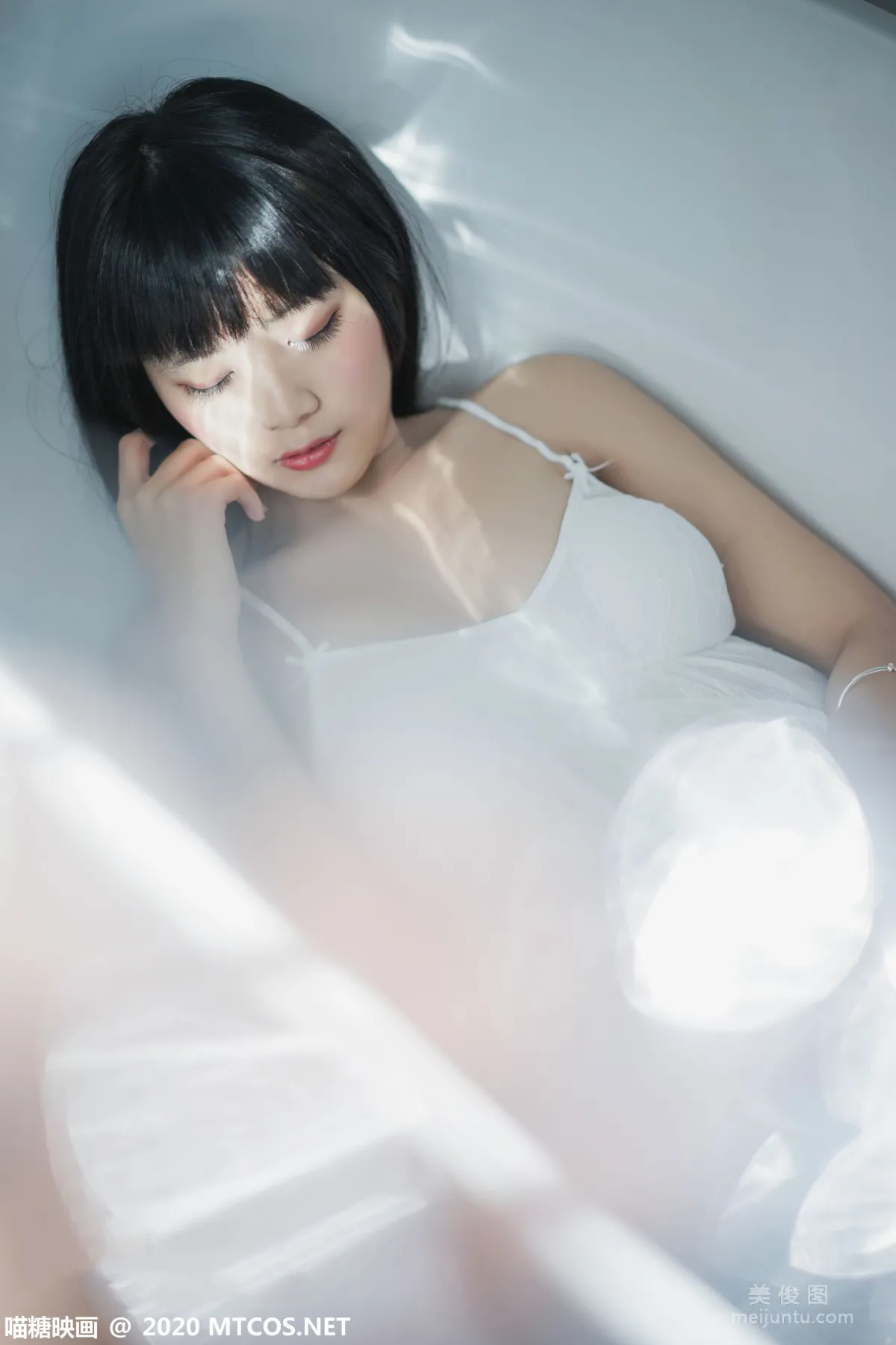 [喵糖映画] VOL.255 《浴缸里的兔子》 写真集13