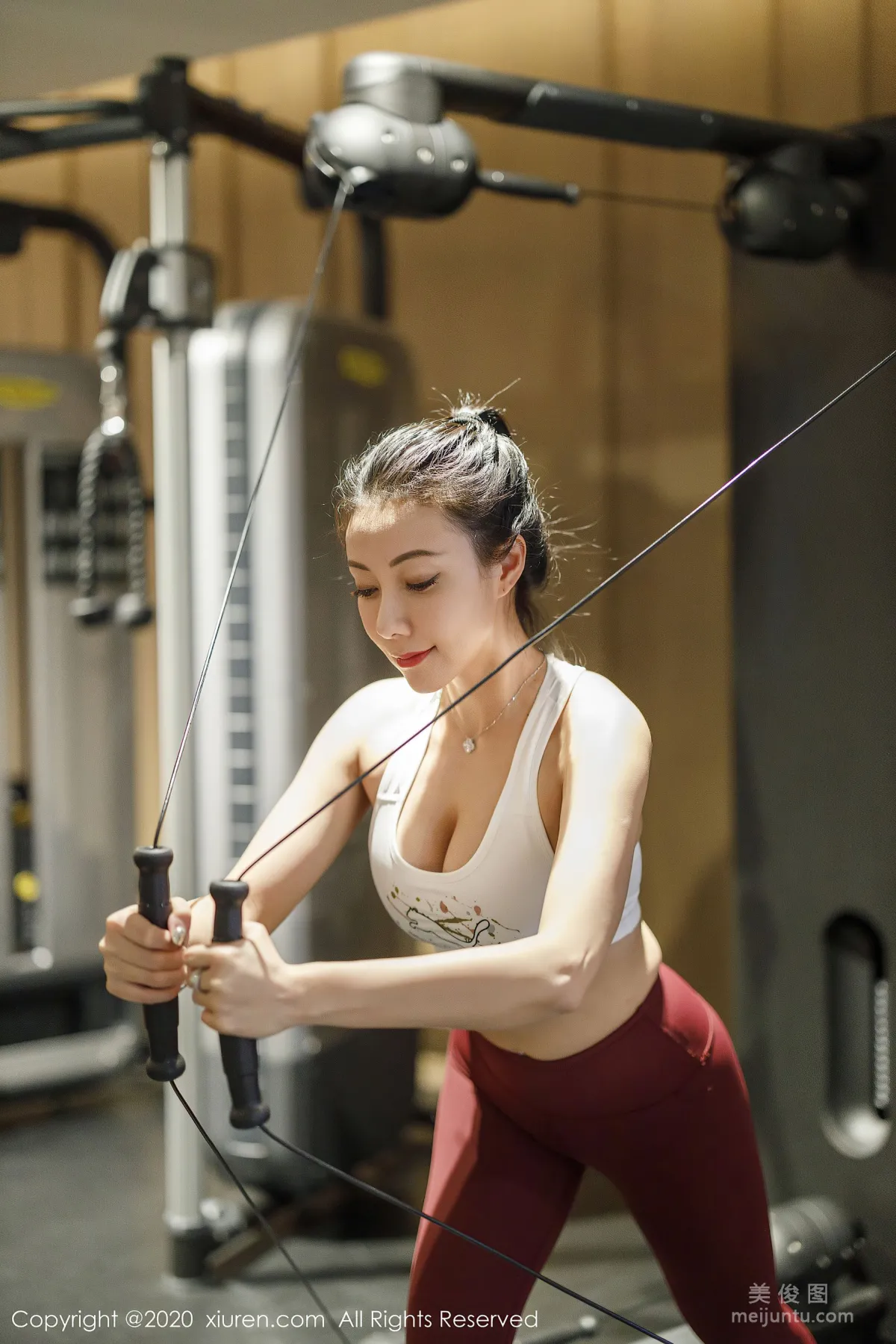 [秀人XIUREN] No.2332 果兒Victoria - 時尚運動内衣與極緻絲襪 20