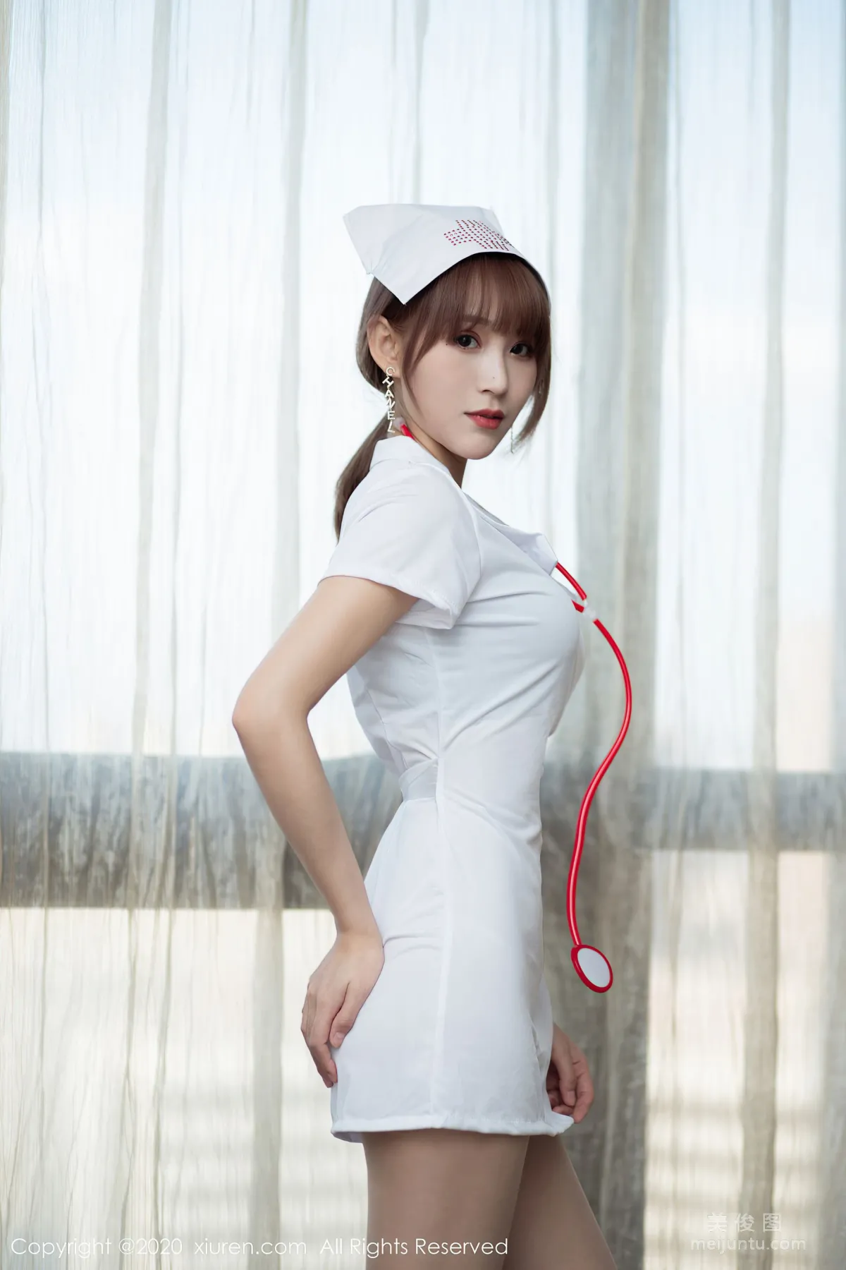 [秀人XIUREN] No.2377 周慕汐fairy - 護士裝制服系列 11