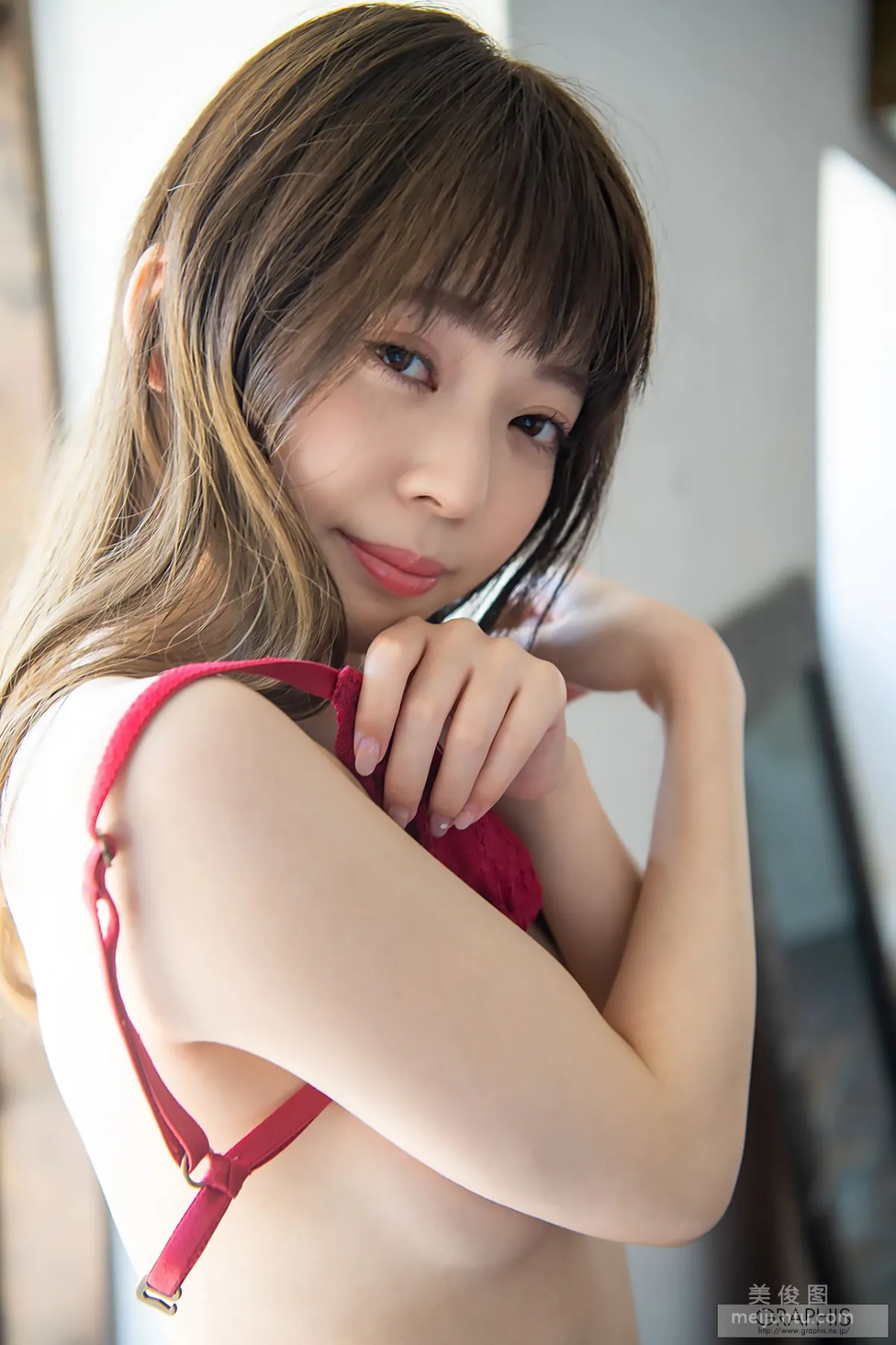 [Graphis] First Gravure 初脫ぎ娘 No.169 槙いずな(槙泉奈) 寫真集 60