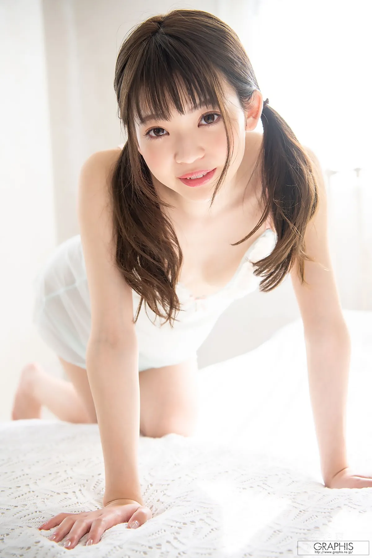 [Graphis] First Gravure 初脫ぎ娘 No.169 槙いずな(槙泉奈) 寫真集 39