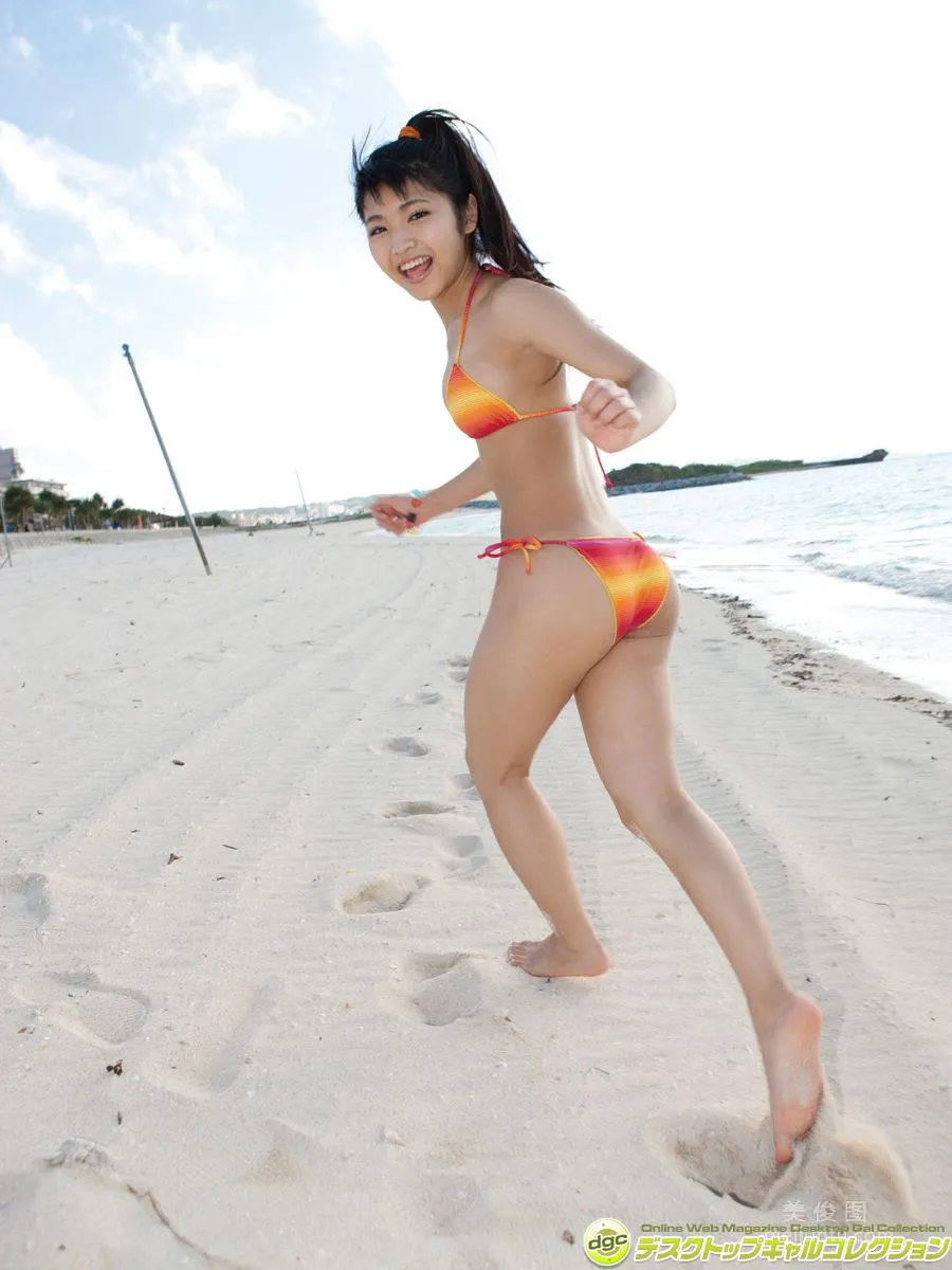 [DGC] 永井裡菜 『桃乳＆形のいいお尻を揺らして大膽ポーズ！』 寫真集 7