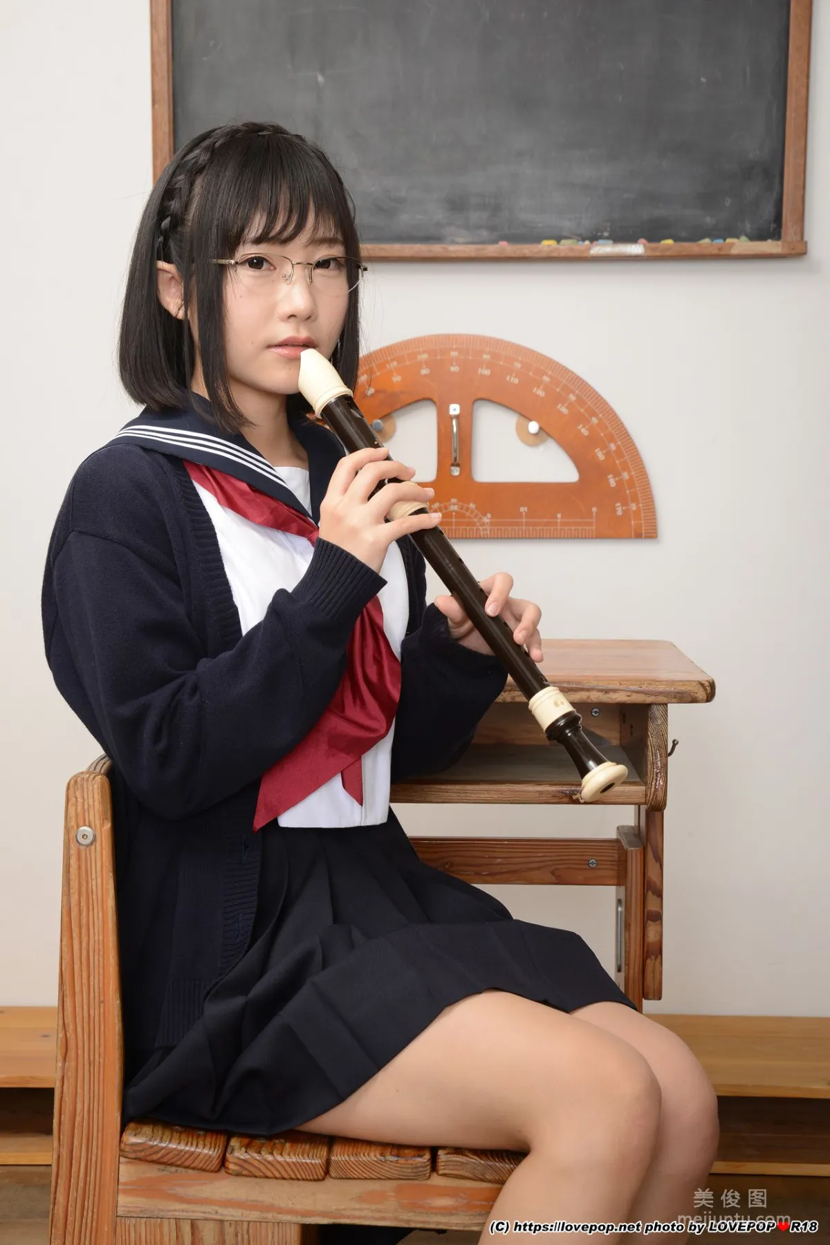 [LOVEPOP] Yui Shirasaka 白坂有以 Photoset 01 28