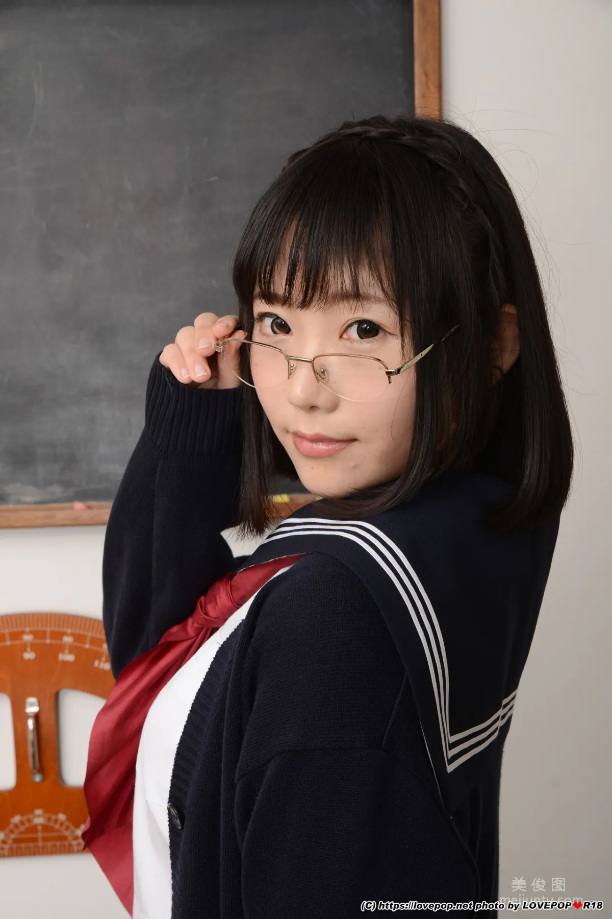 [LOVEPOP] Yui Shirasaka 白坂有以 Photoset 01 11