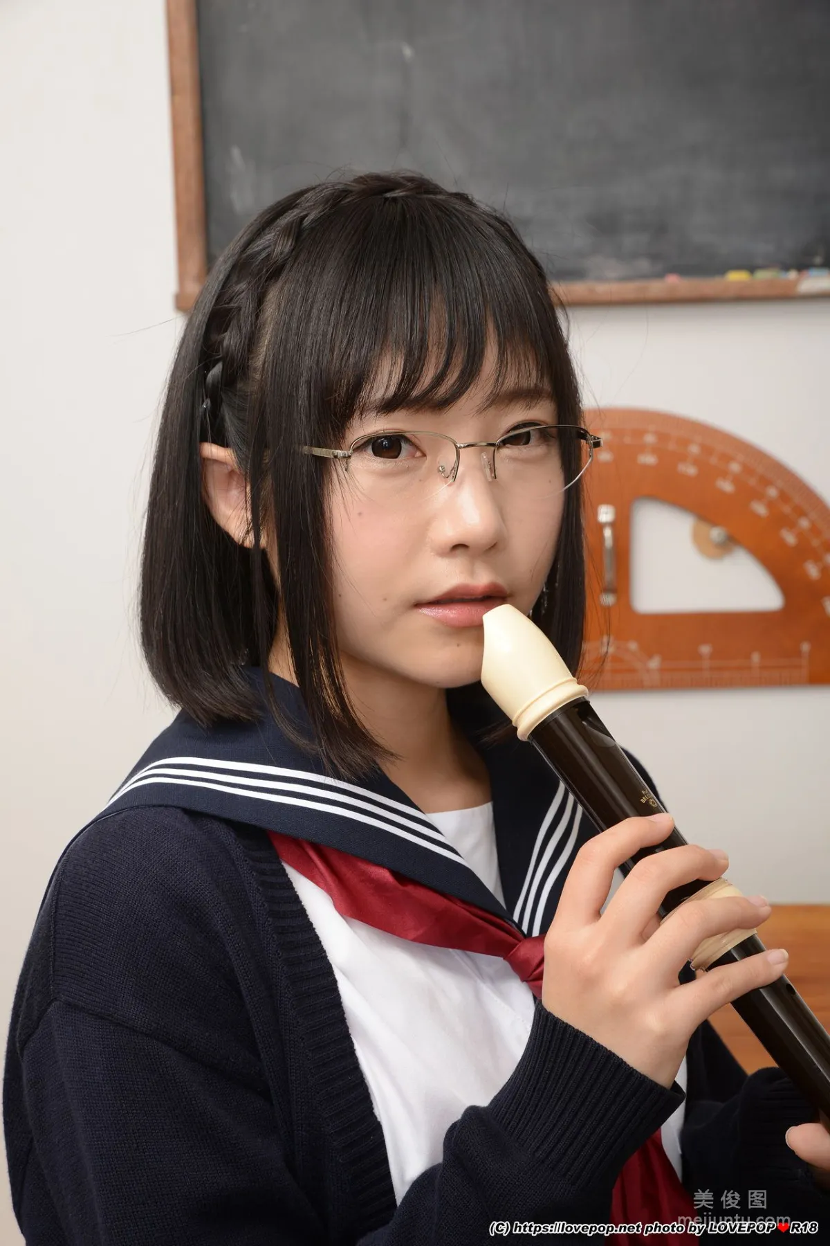 [LOVEPOP] Yui Shirasaka 白坂有以 Photoset 01 29