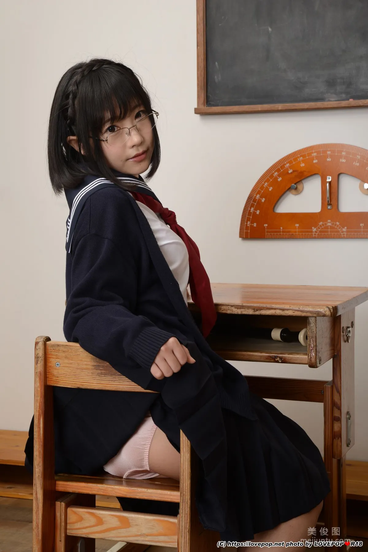 [LOVEPOP] Yui Shirasaka 白坂有以 Photoset 01 21