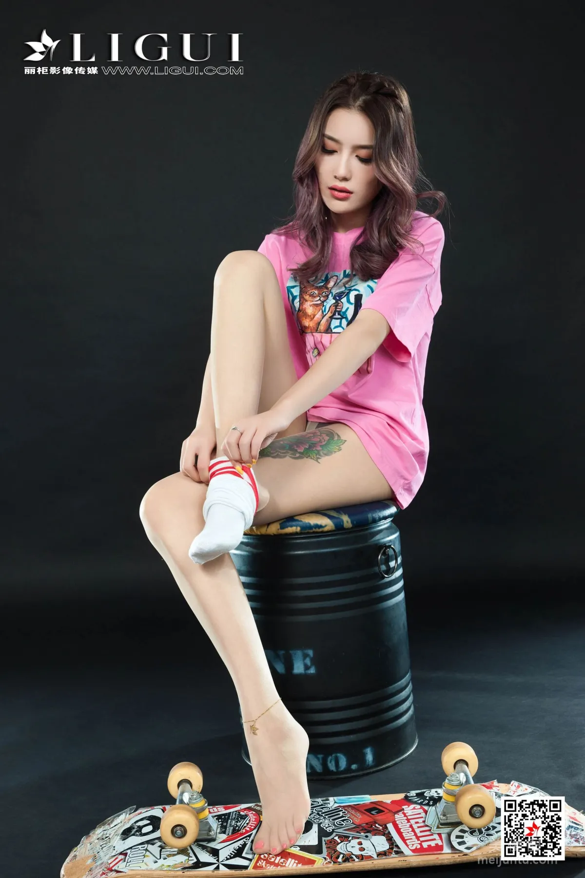 [丽柜Ligui] Model 甜甜 - 滑板车女郎26