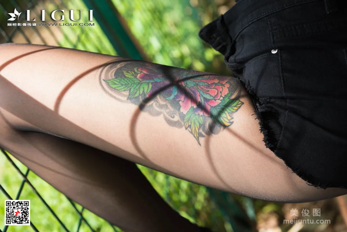 [丽柜Ligui] Model 甜甜 - 户外黑丝人体31