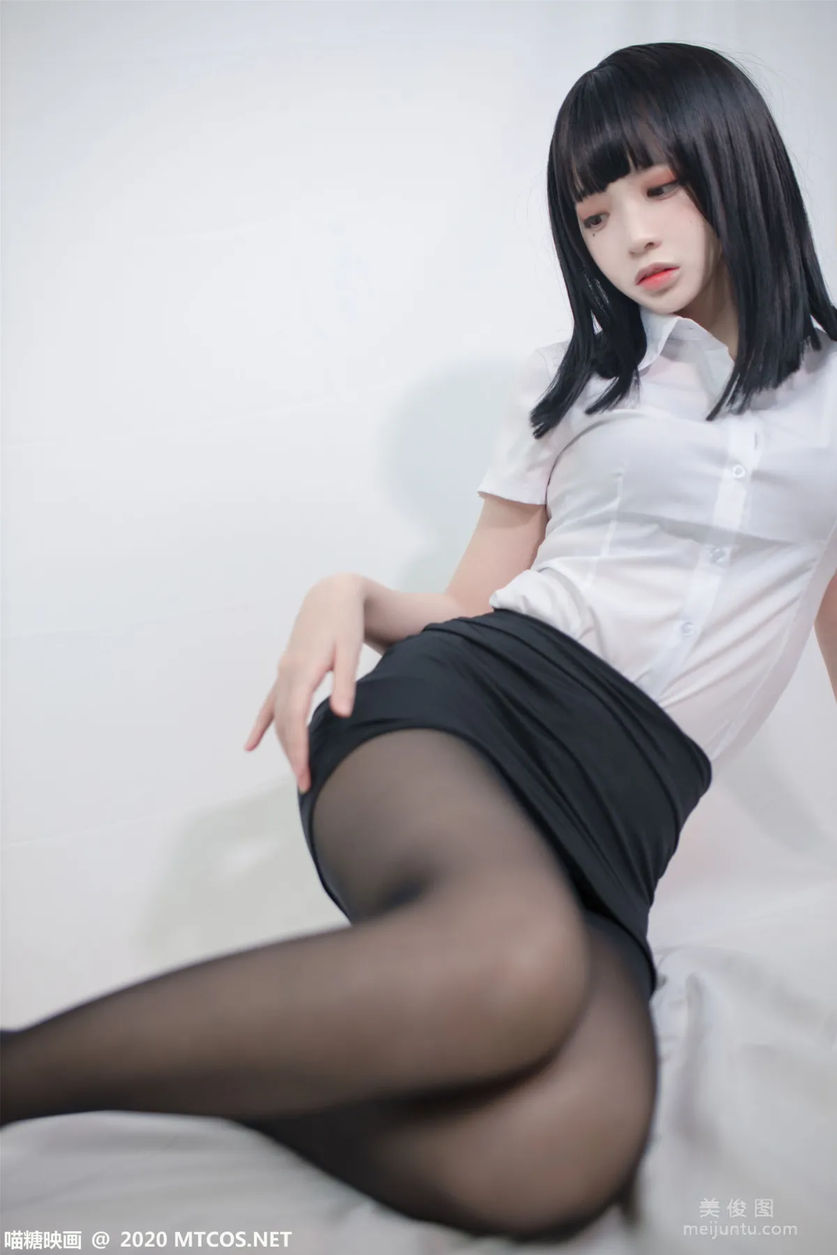 [喵糖映画] VOL.291 OL制服 写真集20