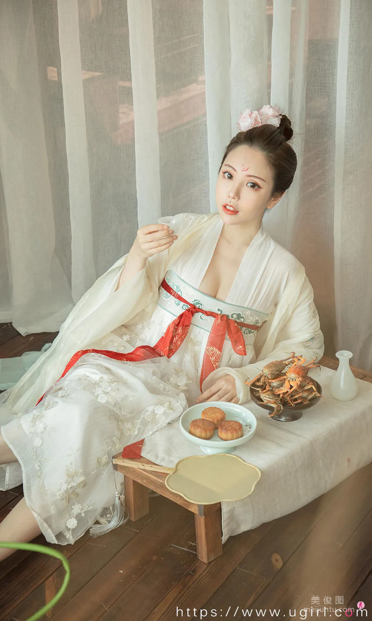 [尤果圈Ugirls] No.1923 妮小妖 - 花滿月夜 34