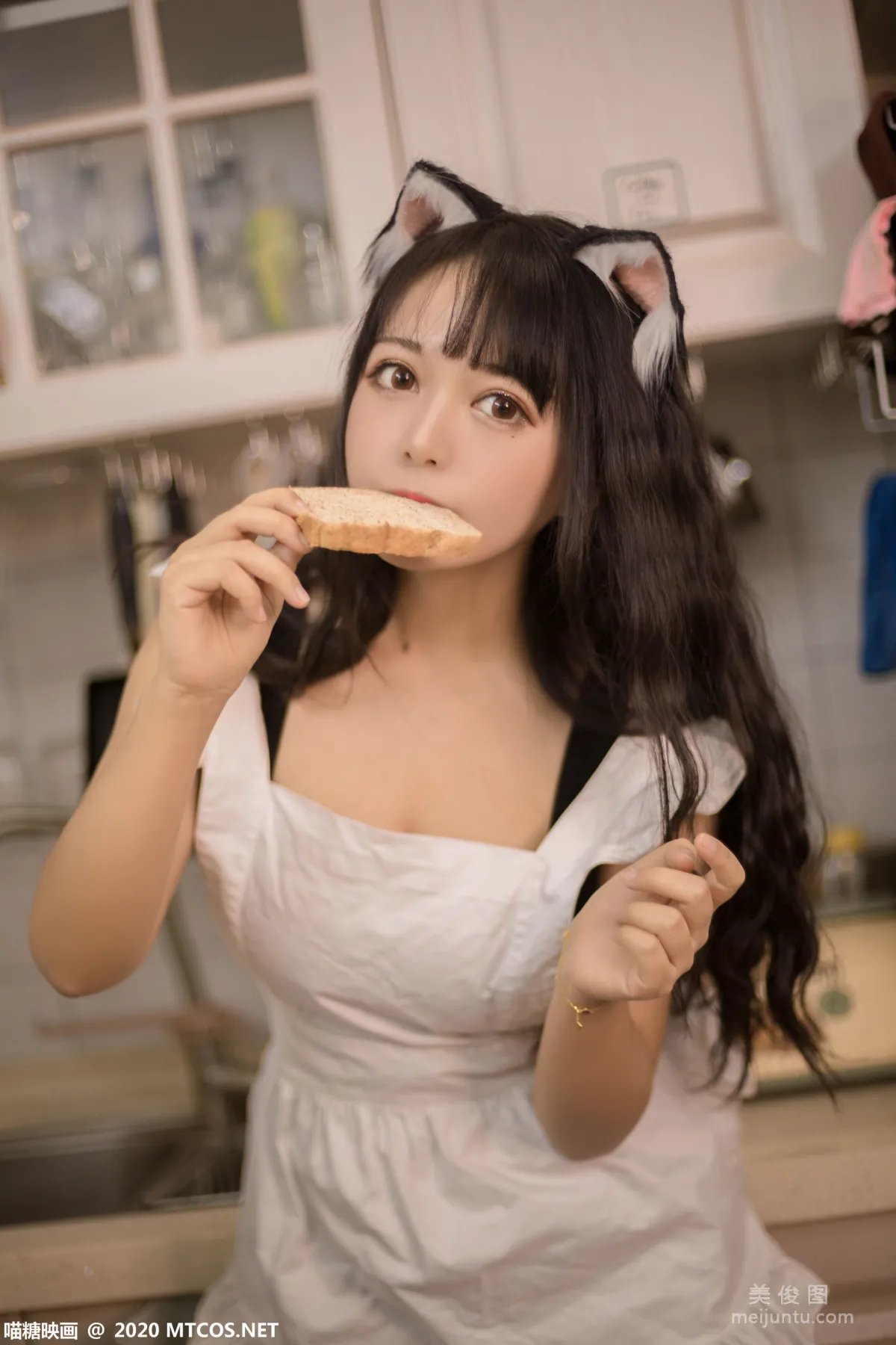 [喵糖映画] VOL.296 厨房猫娘 写真集3