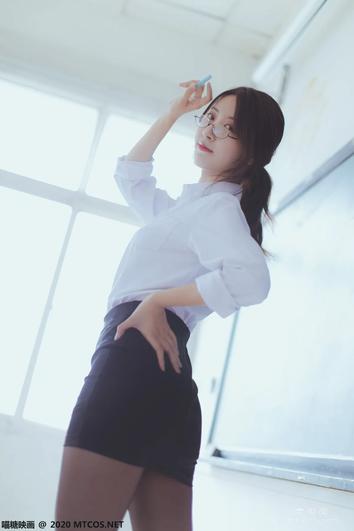 [喵糖映画] VOL.282 OL制服 写真集8
