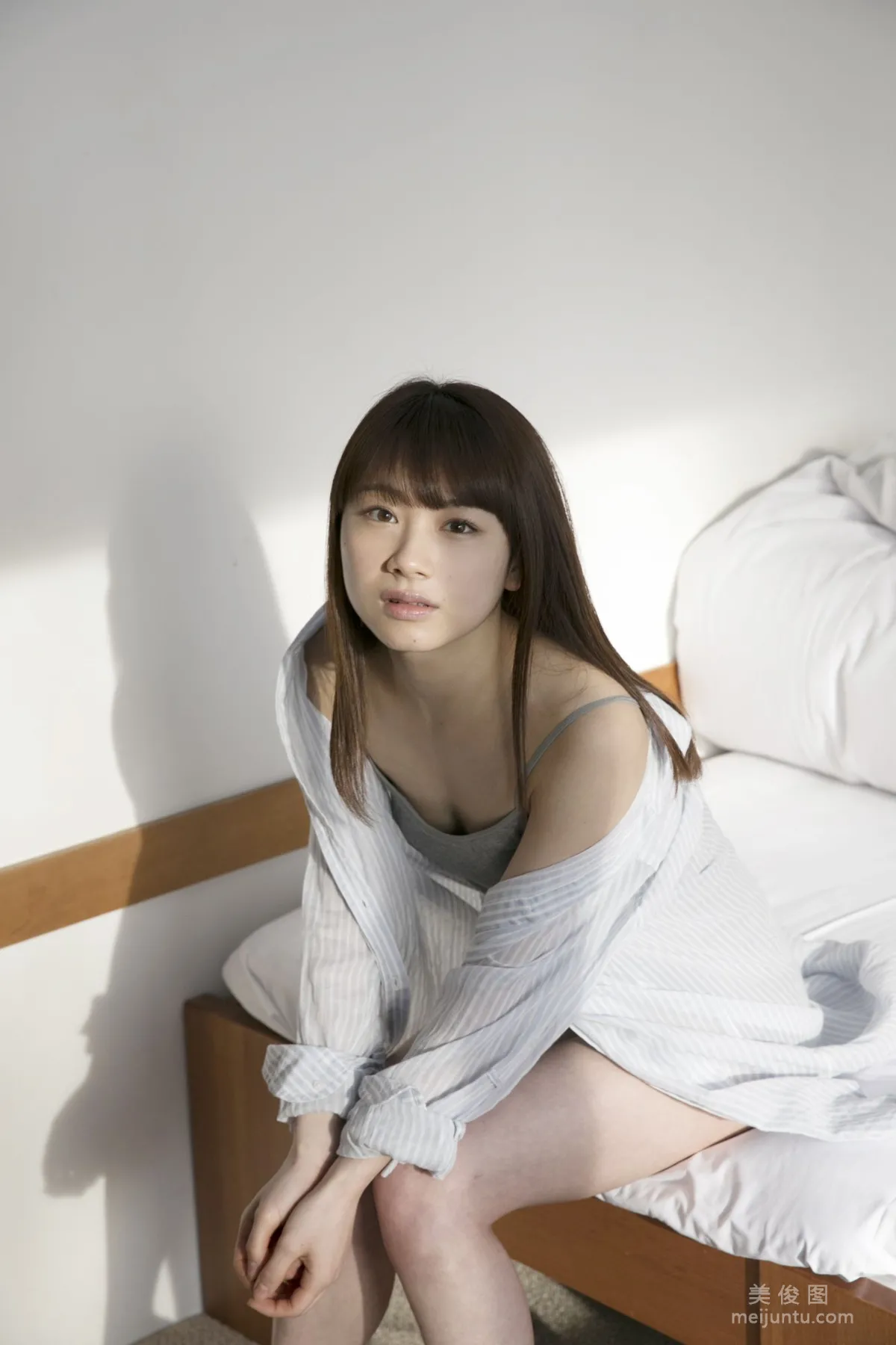 [Hello! Project Digital Books] No.196 Ayumi Ishida 石田亜佑美 36