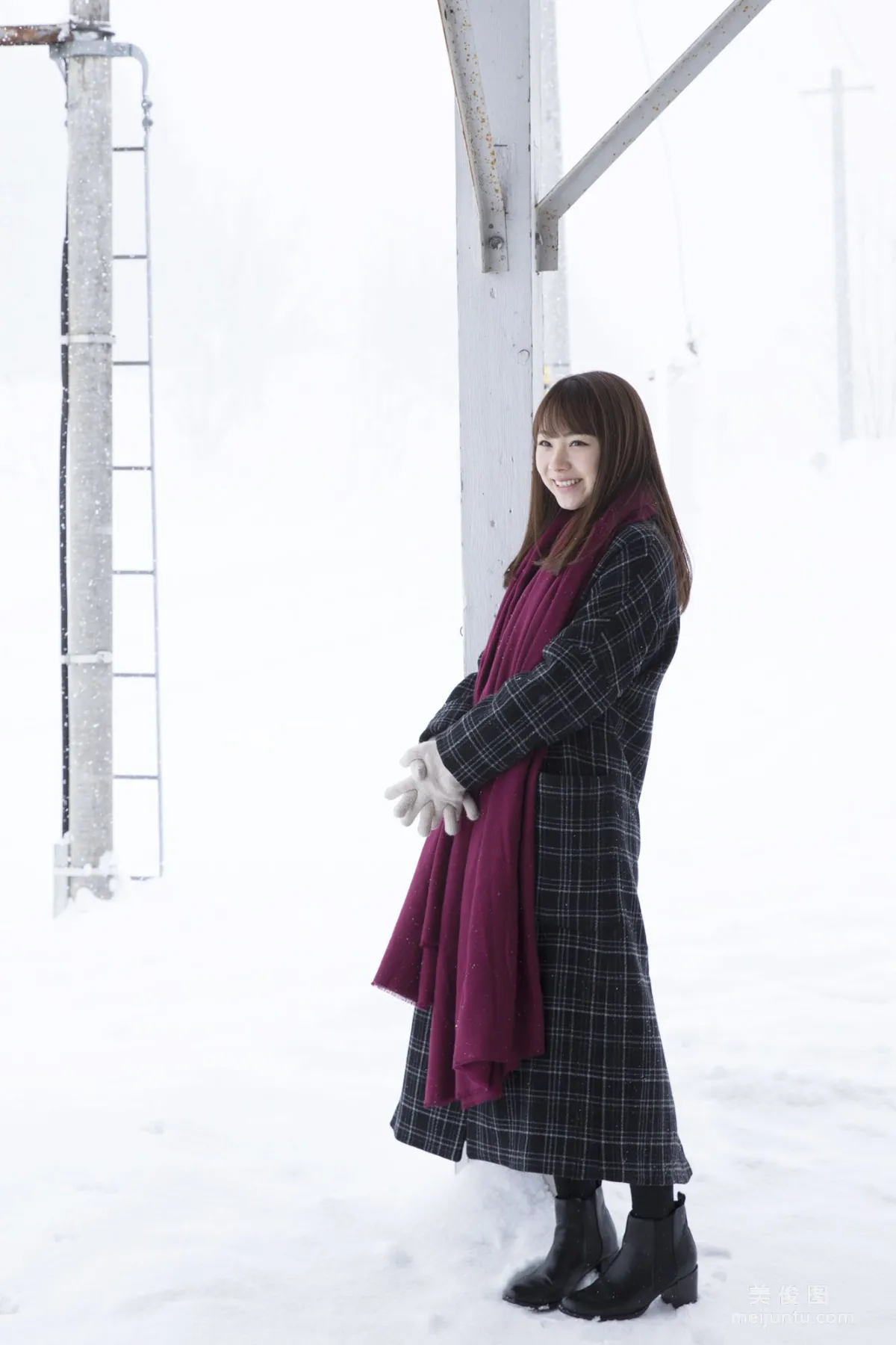 [Hello! Project Digital Books] No.196 Ayumi Ishida 石田亜佑美 24