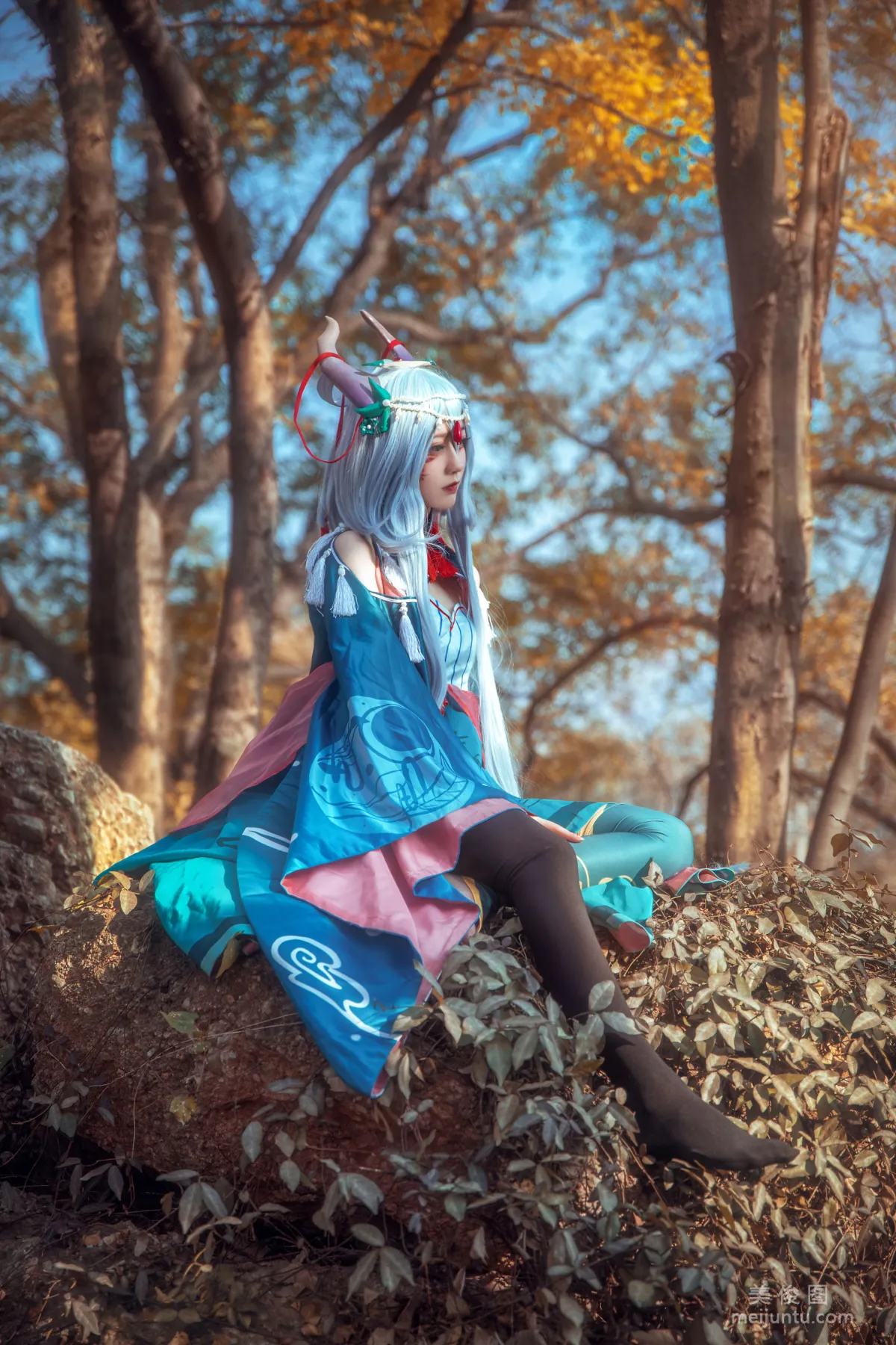 [Cosplay寫真] 動漫博主弦音sic - 洛天依 上古神話 3