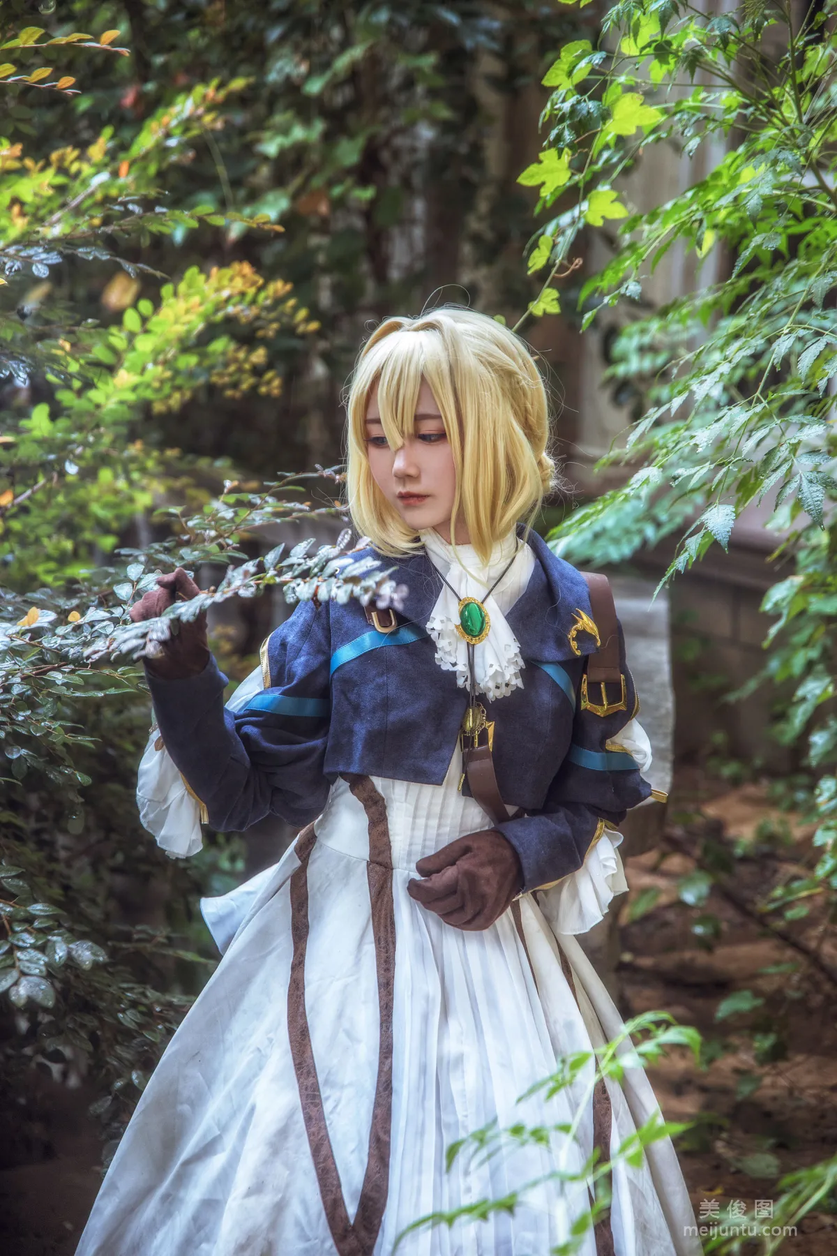 [Cosplay寫真] 弦音sic - 紫羅蘭永恒花園 薇爾莉特・伊芙加登 1