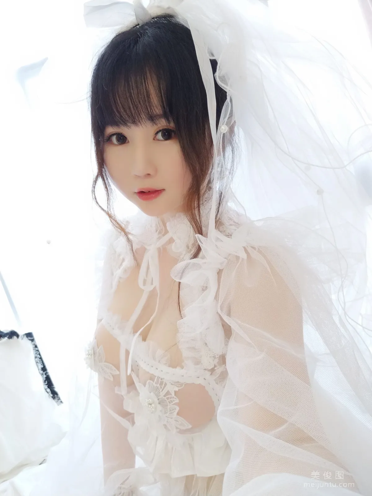 [Cosplay] 蜜桃少女是依醬呀 - 花嫁 寫真集 12