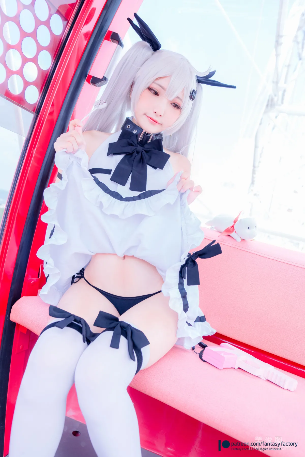 [Cosplay] 小丁 《Fantasy Factory》  黑白 薄纱 网袜 写真集22