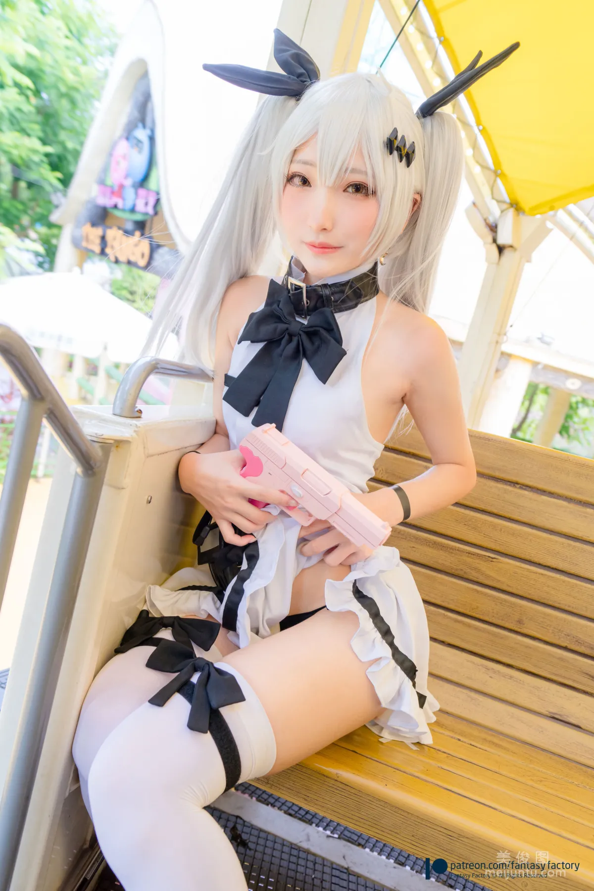 [Cosplay] 小丁 《Fantasy Factory》  黑白 薄纱 网袜 写真集4
