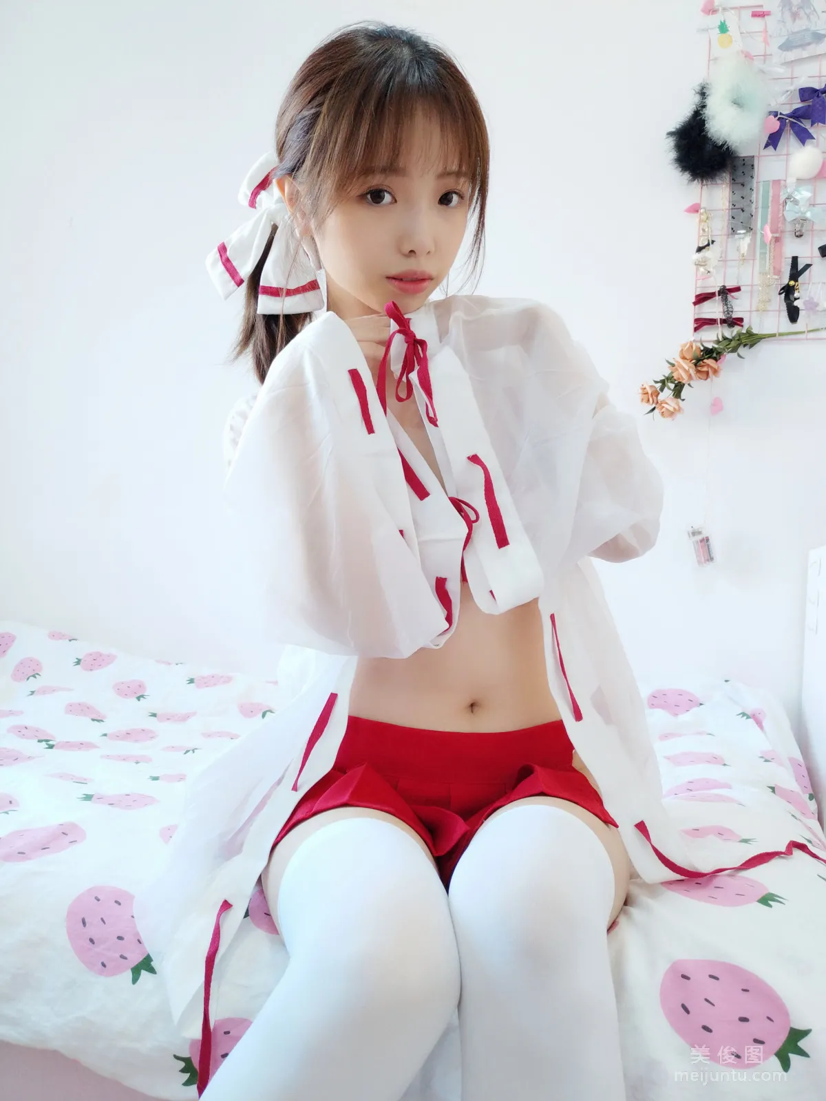 [Cosplay寫真] 動漫博主雯妹 - 自拍本（1号本）巫女 12