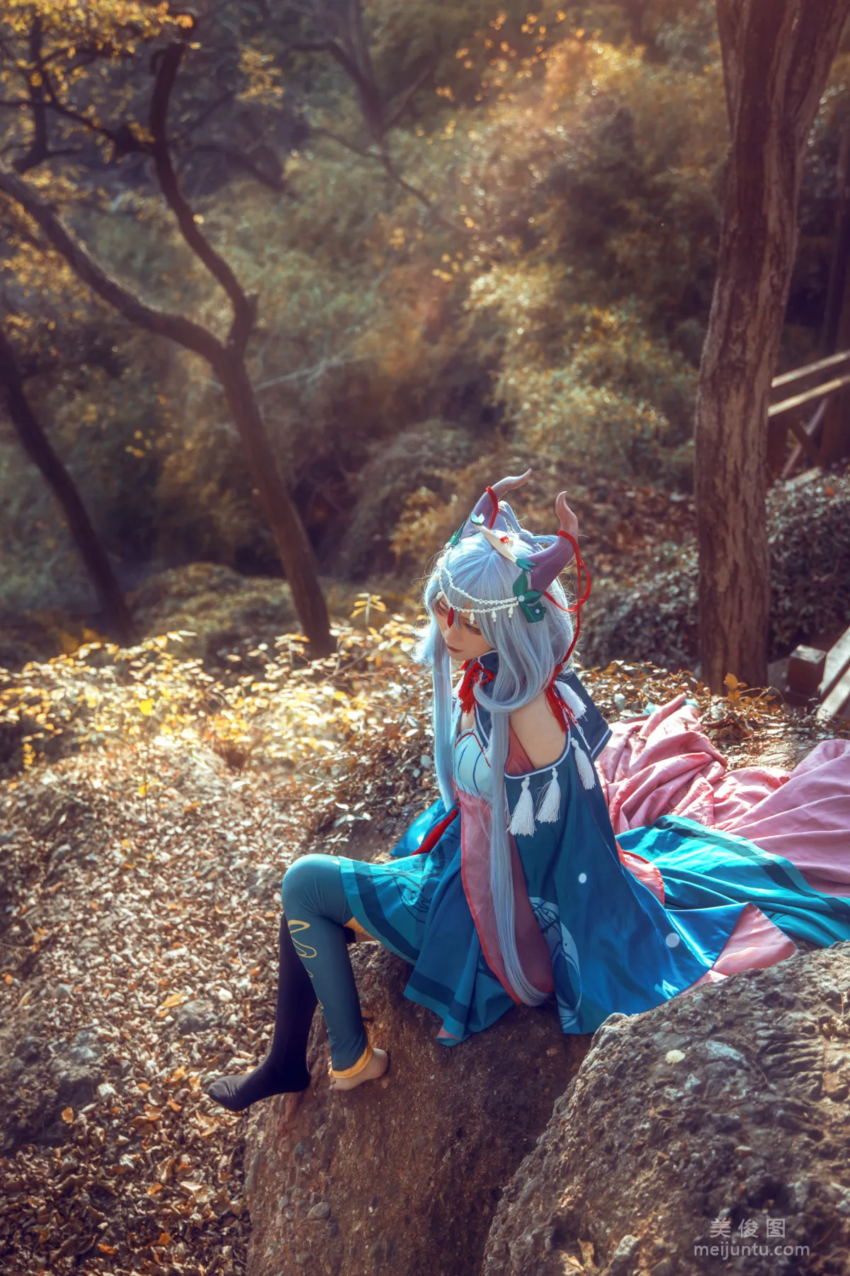 [Cosplay寫真] 動漫博主弦音sic - 洛天依 上古神話 8