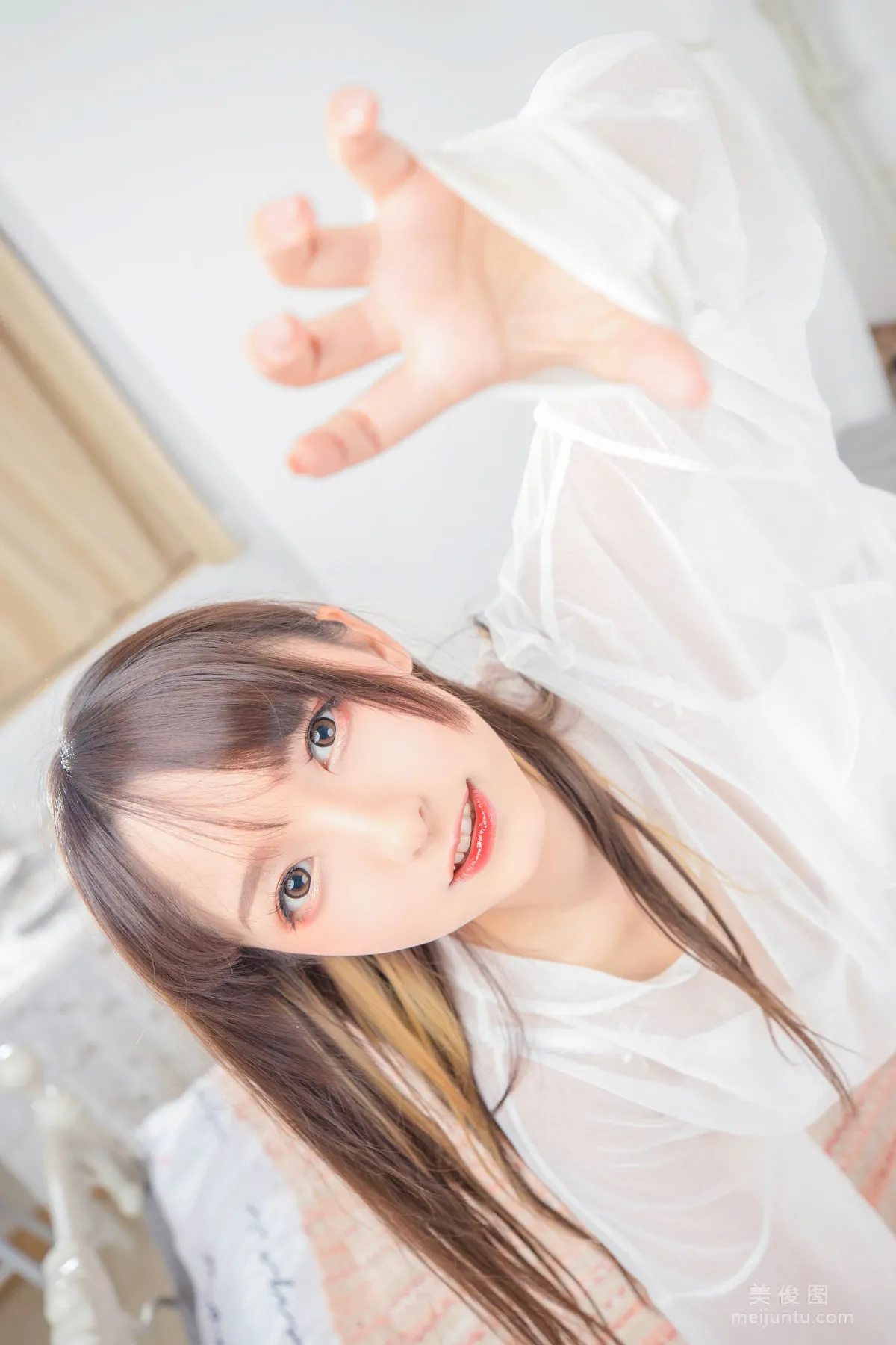 [Cosplay] 神楽坂真冬 《おかえり》 白絲貓腳 寫真集 27
