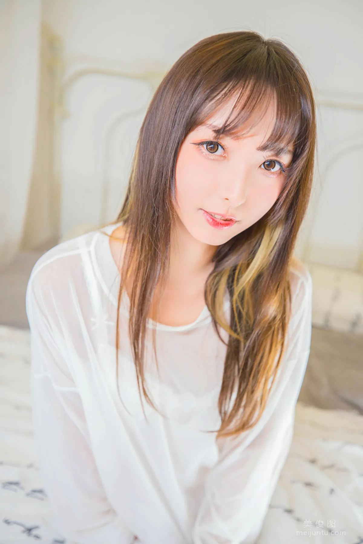 [Cosplay] 神楽坂真冬 《おかえり》 白絲貓腳 寫真集 79