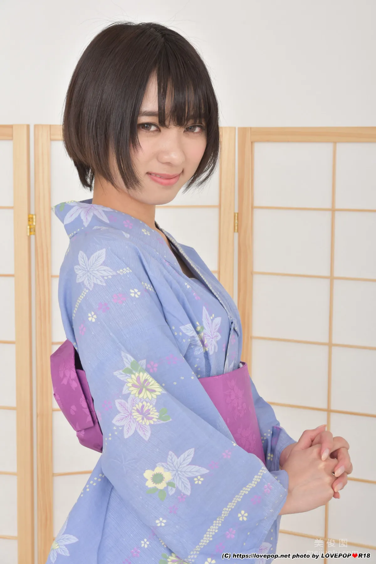 [LOVEPOP] もなみ鈴 Suzu Monami Photoset 024