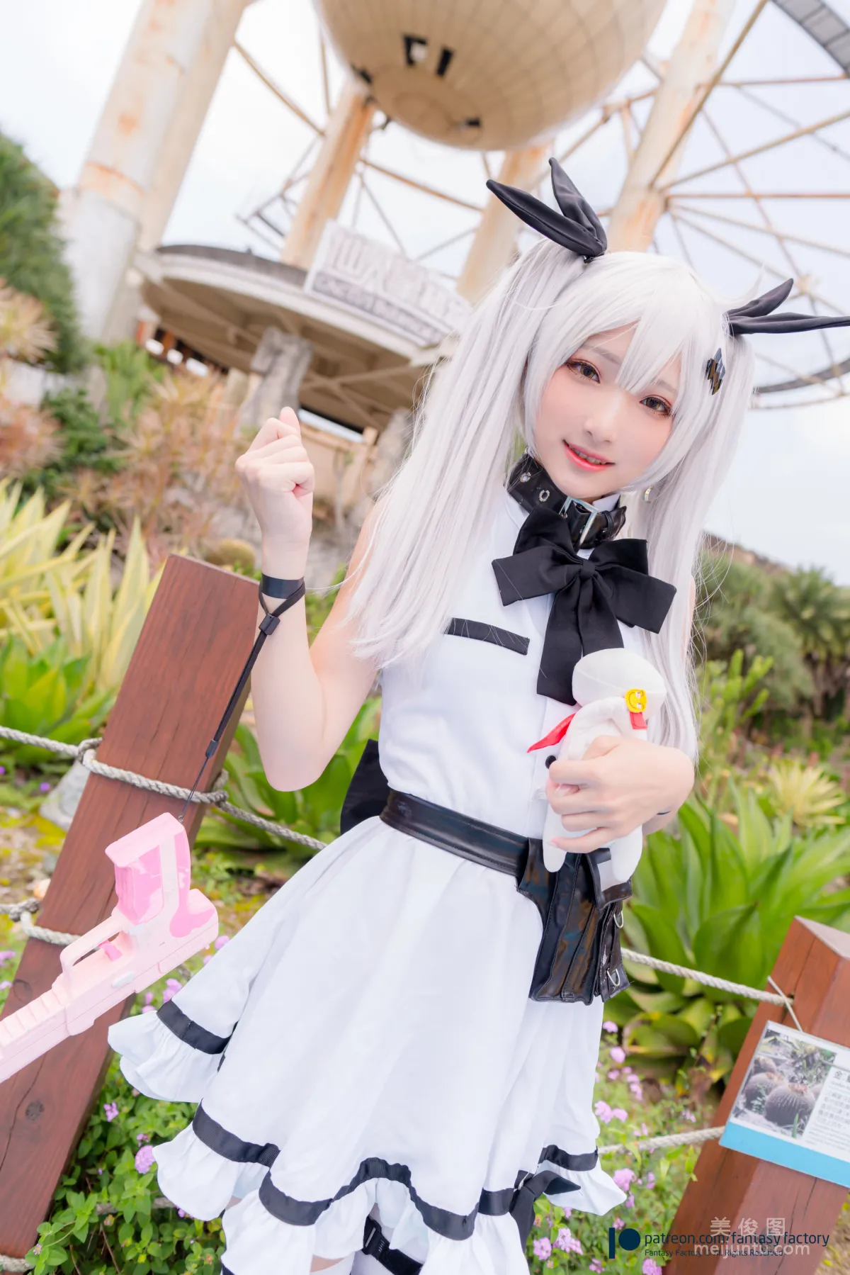 [Cosplay] 小丁 《Fantasy Factory》  黑白 薄纱 网袜 写真集6