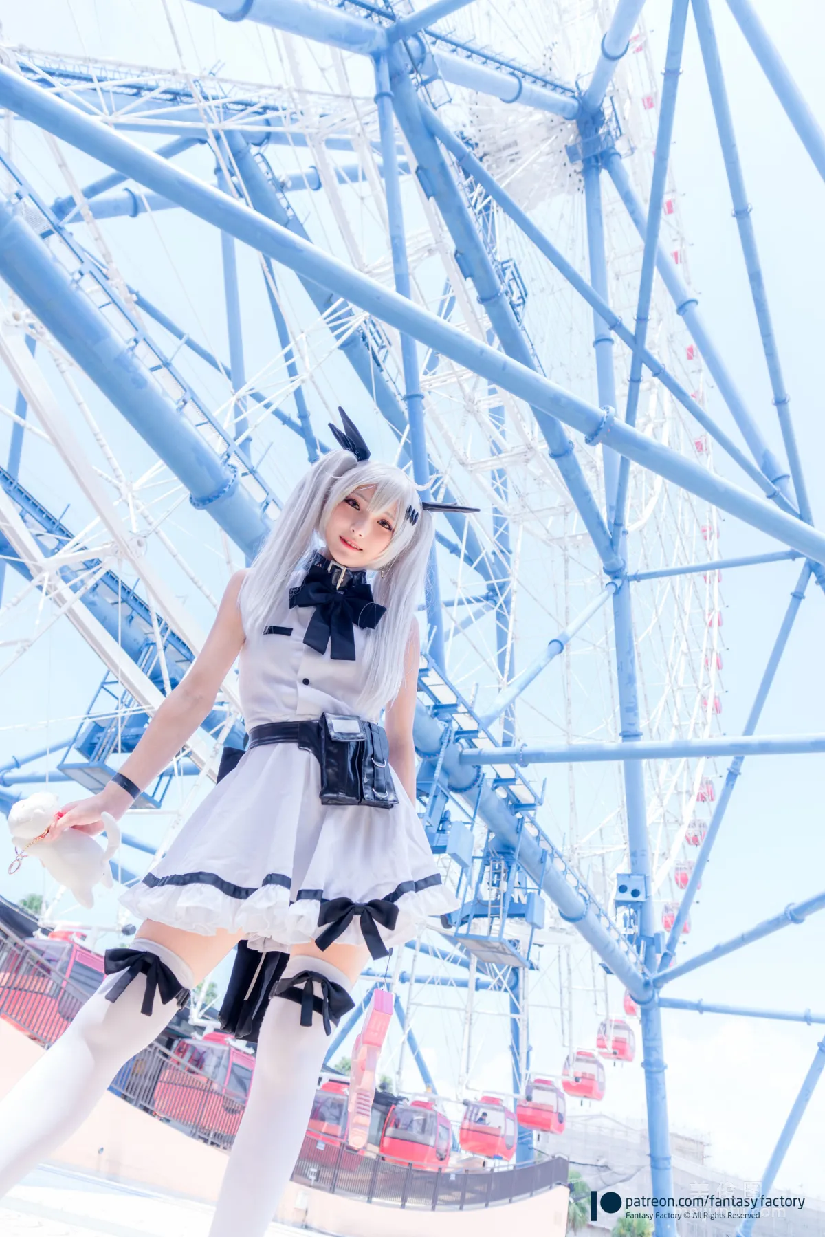 [Cosplay] 小丁 《Fantasy Factory》  黑白 薄纱 网袜 写真集30