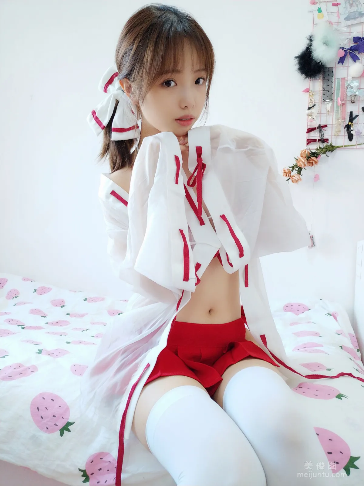 [Cosplay寫真] 動漫博主雯妹 - 自拍本（1号本）巫女 14