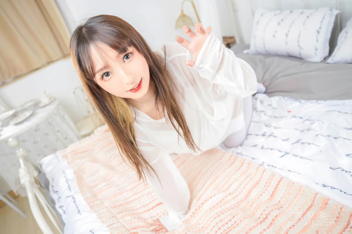 [Cosplay] 神楽坂真冬 《おかえり》 白絲貓腳 寫真集 26