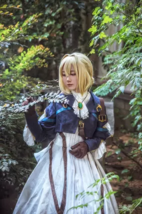 [Cosplay寫真] 弦音sic - 紫羅蘭永恒花園 薇爾莉特・伊芙加登