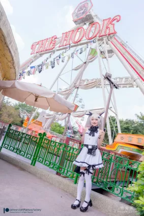 [Cosplay] 小丁 《Fantasy Factory》  黑白 薄紗 網襪 寫真集