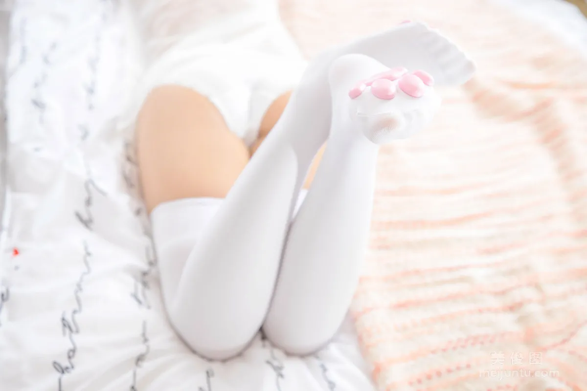 [Cosplay] 神楽坂真冬 《おかえり》 白絲貓腳 寫真集 39