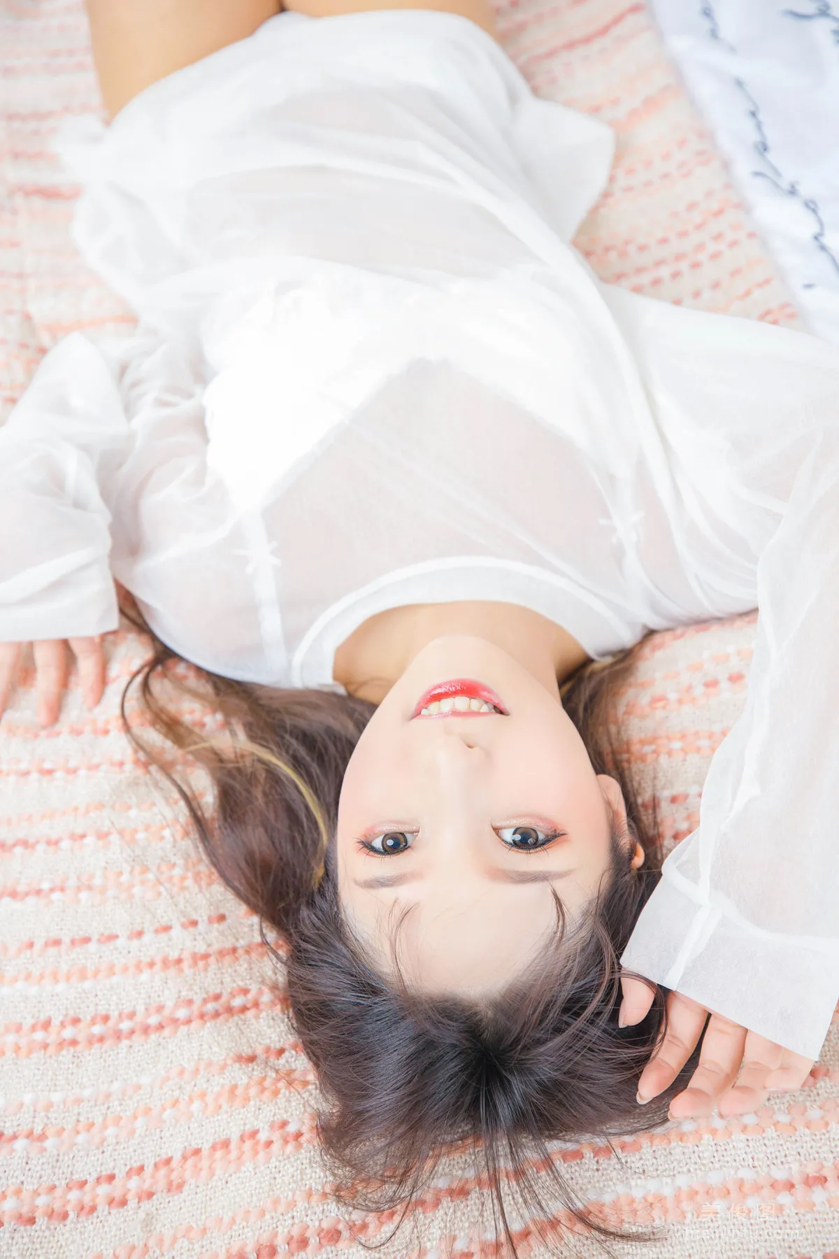 [Cosplay] 神楽坂真冬 《おかえり》 白絲貓腳 寫真集 31
