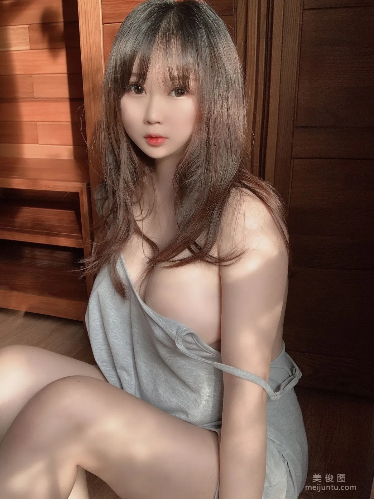 [Cosplay] 蜜桃少女是依醬呀 - 光 19