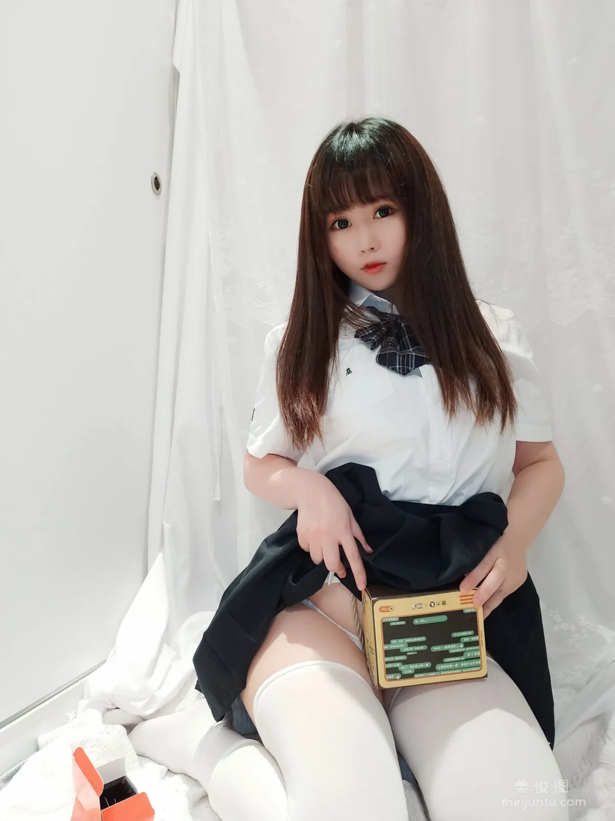 [Cosplay] 蜜桃少女是依醬呀 - JK捆綁 20