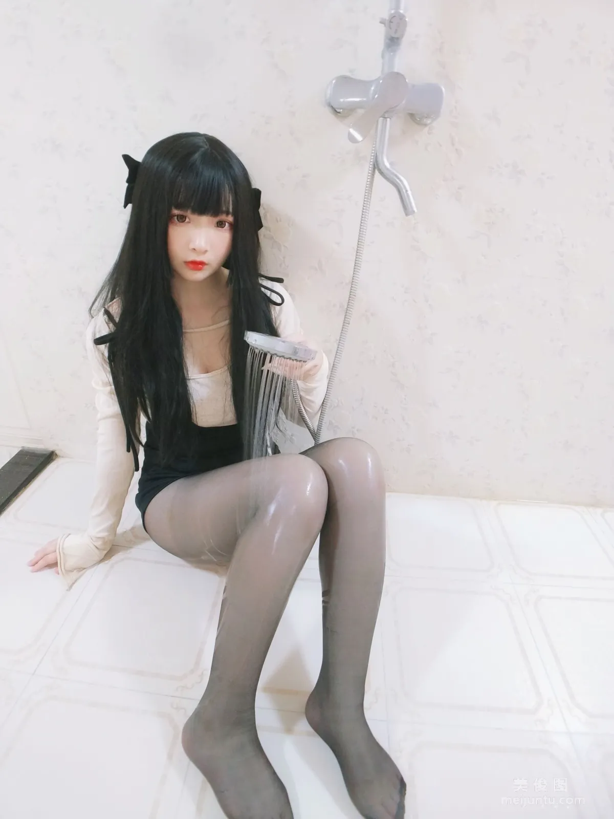 [Cosplay] 二次元美女古川kagura - 浴室濕身黑絲 17