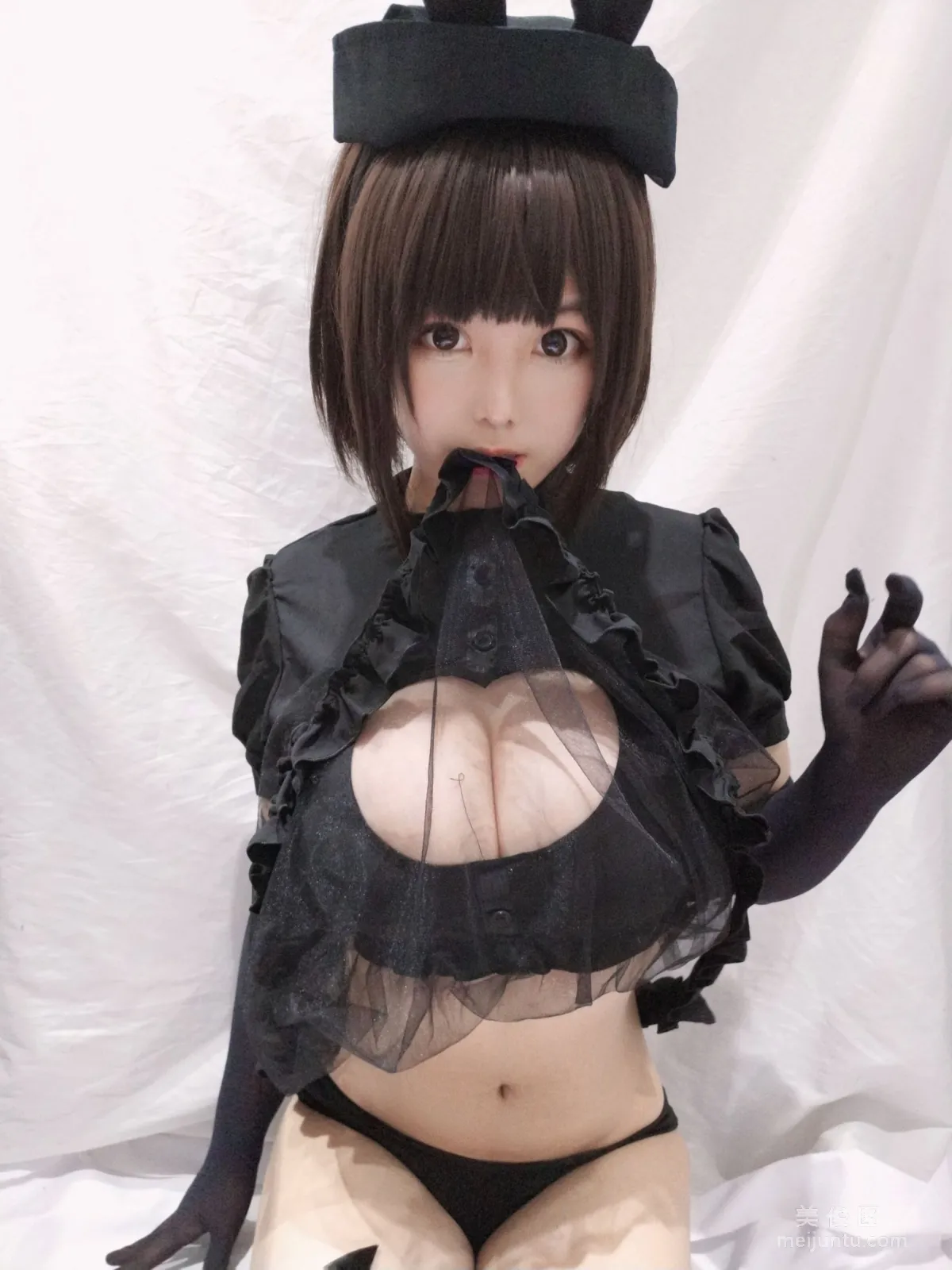 [Cosplay] 蜜汁貓裘 - 兔子護士 寫真集 23