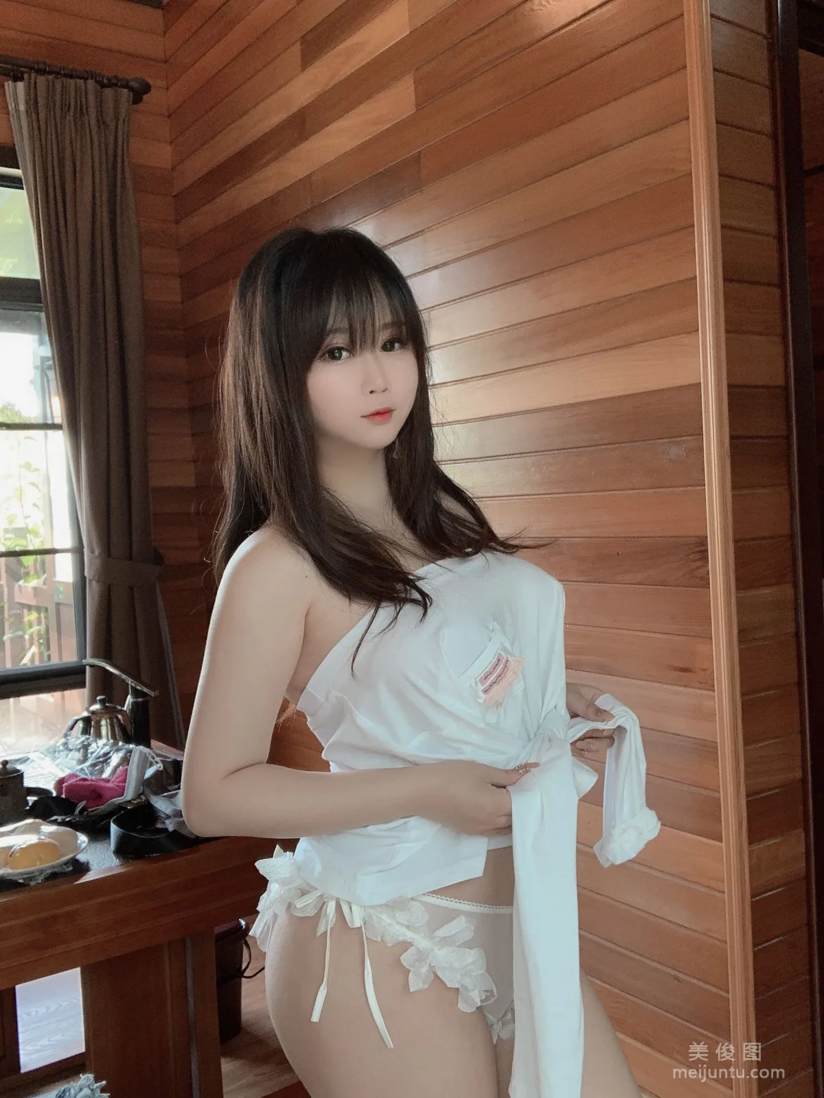 [Cosplay] 蜜桃少女是依醬呀 - 夏日 33