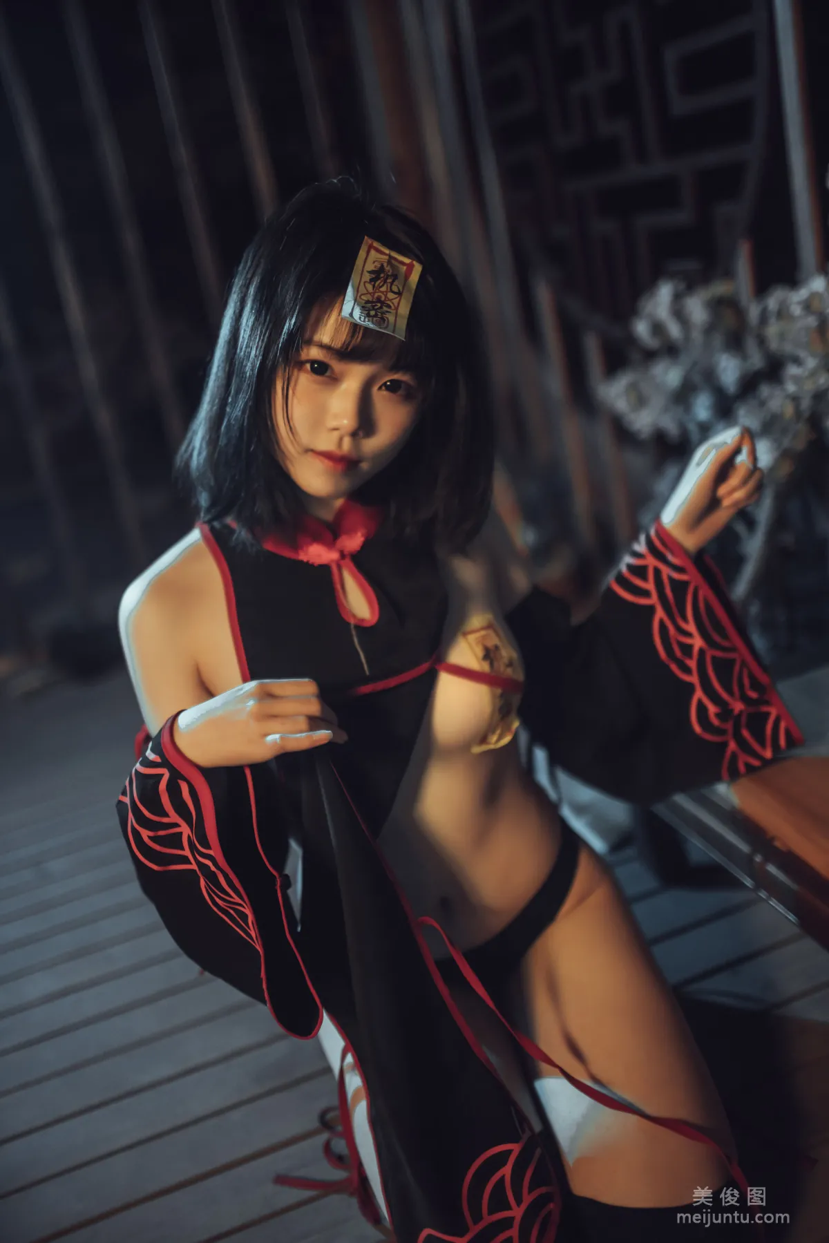 [Cosplay] 七月喵子 - 小僵屍 8