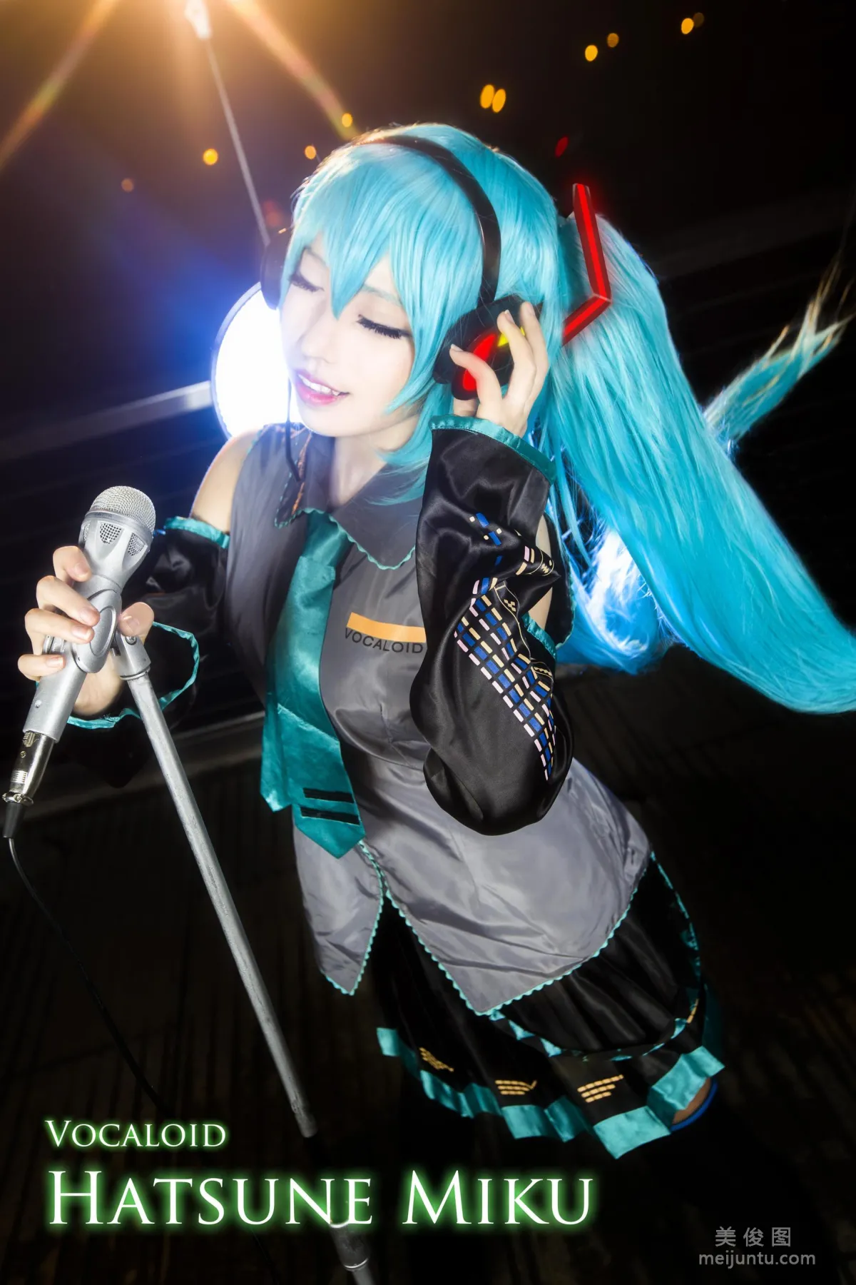 [Cosplay寫真] 白易子教主 - VOCALOID 2
