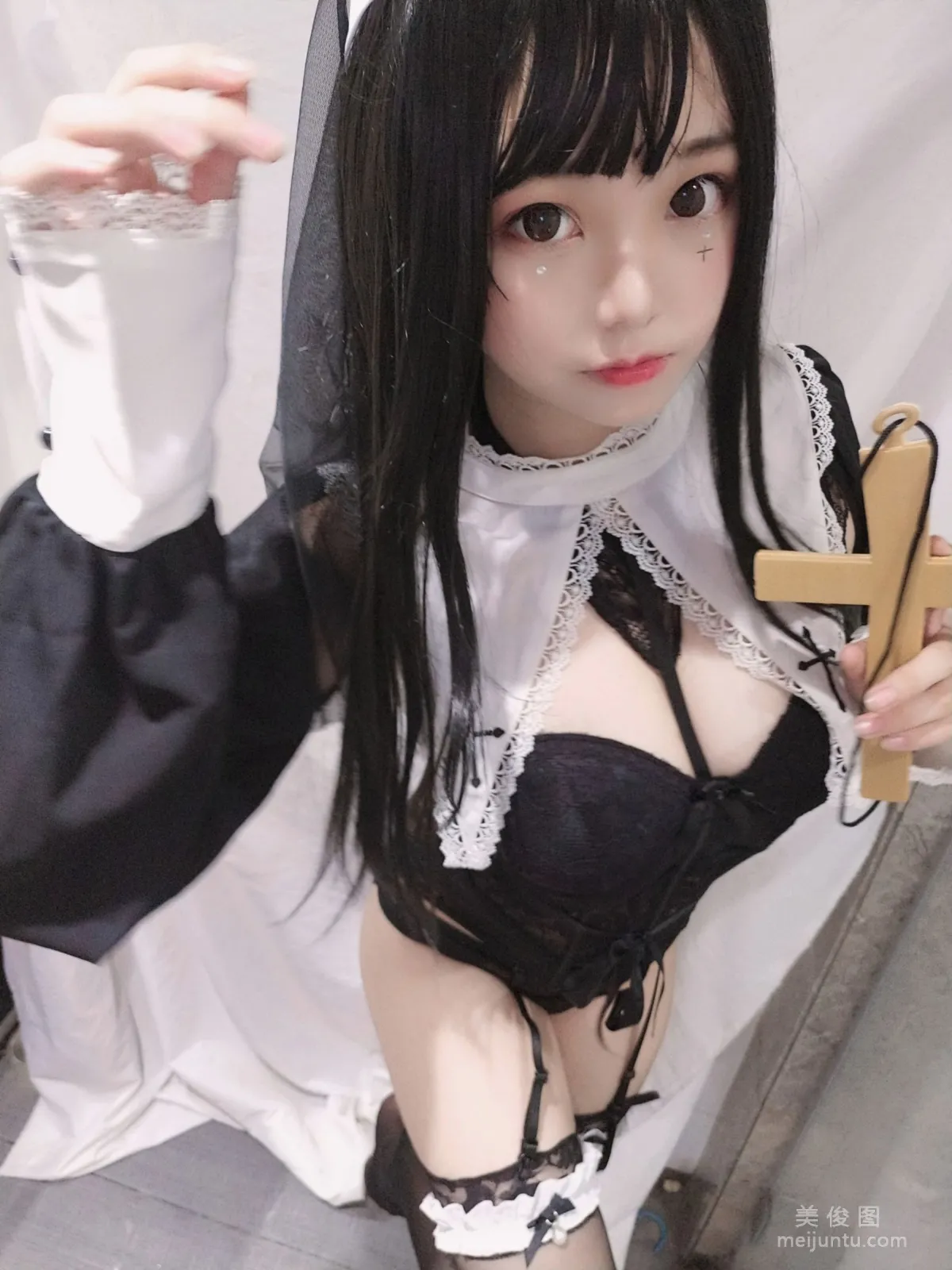 [Cosplay] 萌系小姐姐蜜汁貓裘 - 修女 寫真集 6