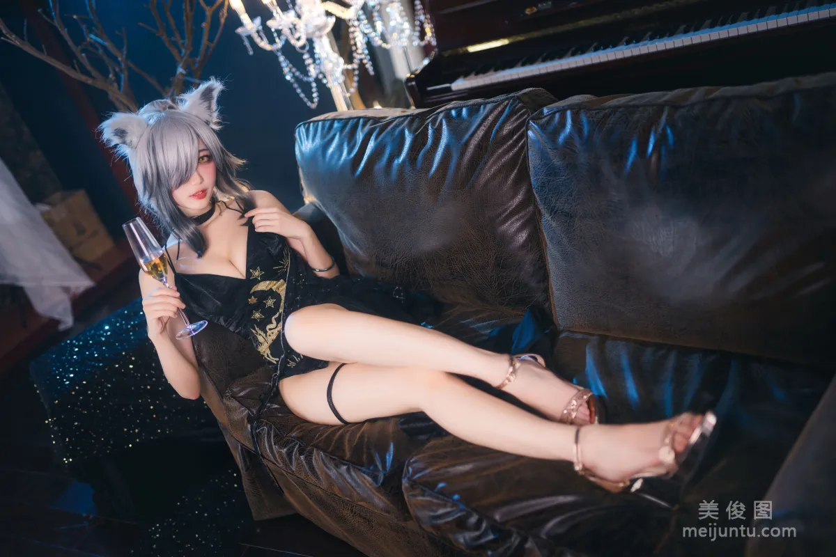 [Cosplay寫真] 周叽是可愛兔兔 - 禮服 13