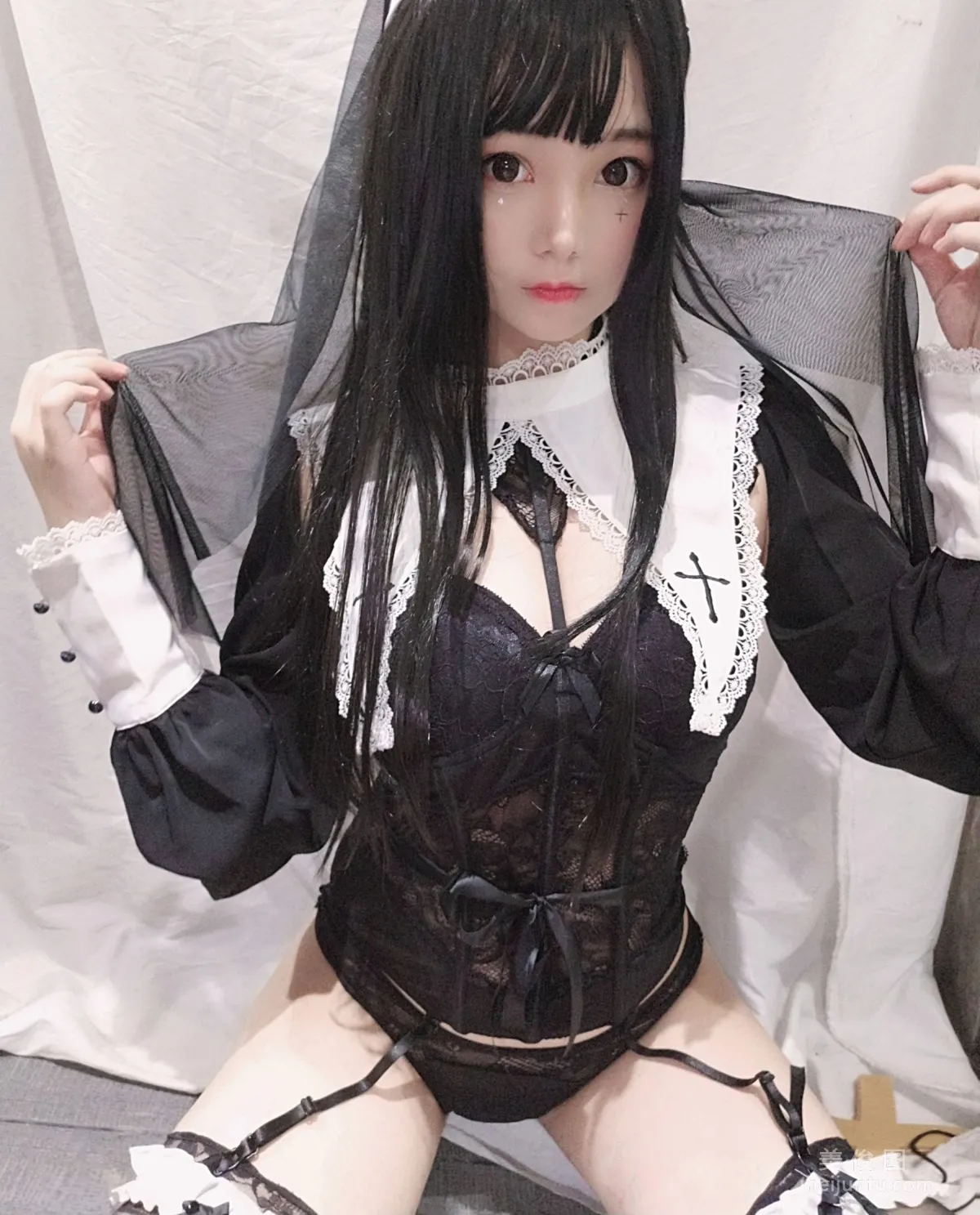 [Cosplay] 萌系小姐姐蜜汁貓裘 - 修女 寫真集 13