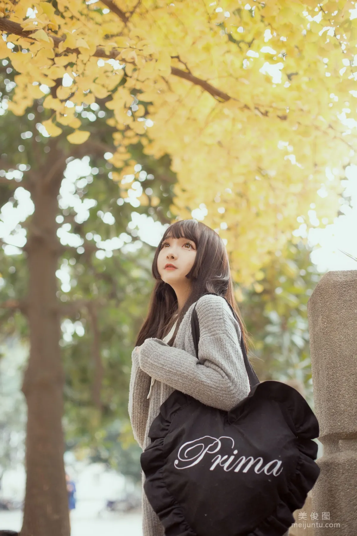 [Cosplay寫真] 古川kagura - 銀杏樹下 20