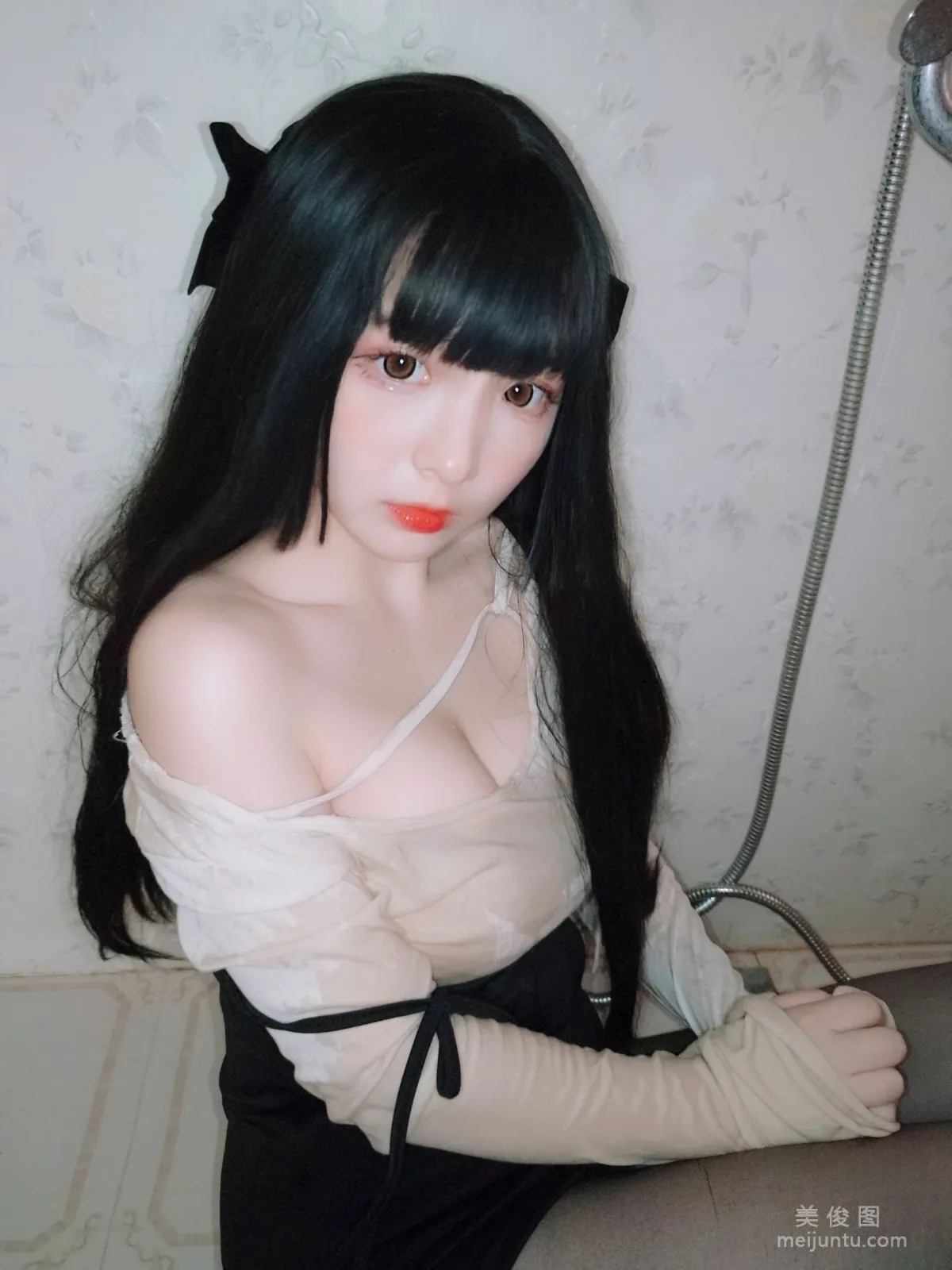 [Cosplay] 二次元美女古川kagura - 浴室濕身黑絲 5