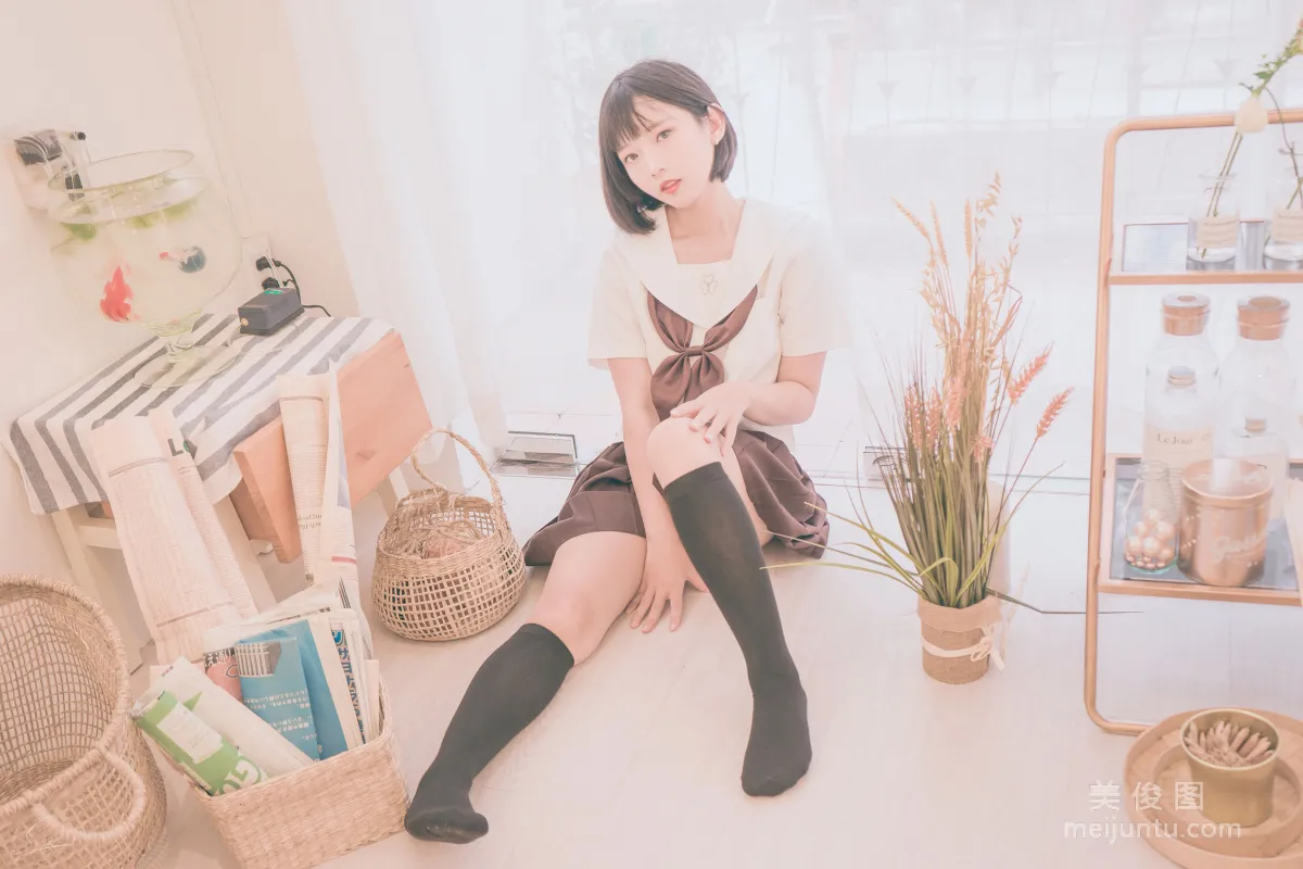 [Cosplay] Messie Huang - Birthday Seifuku 寫真集 2