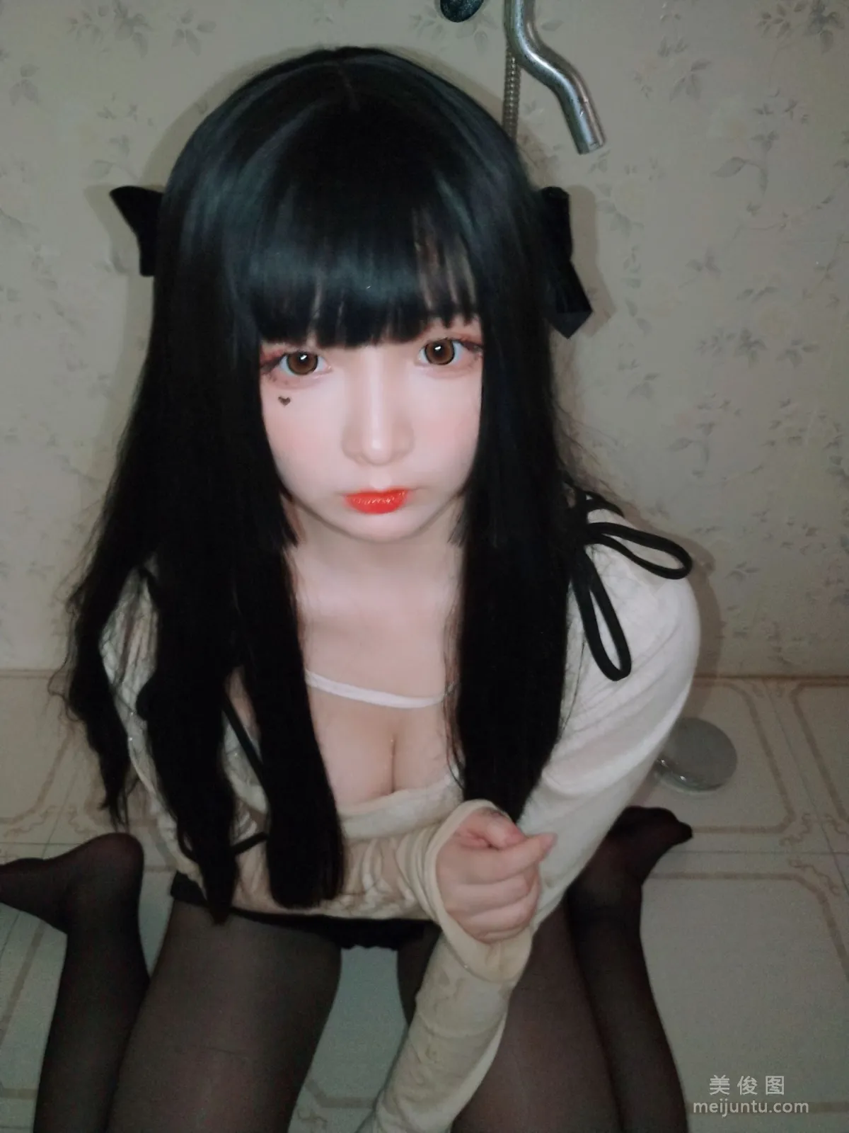 [Cosplay] 二次元美女古川kagura - 浴室濕身黑絲 16